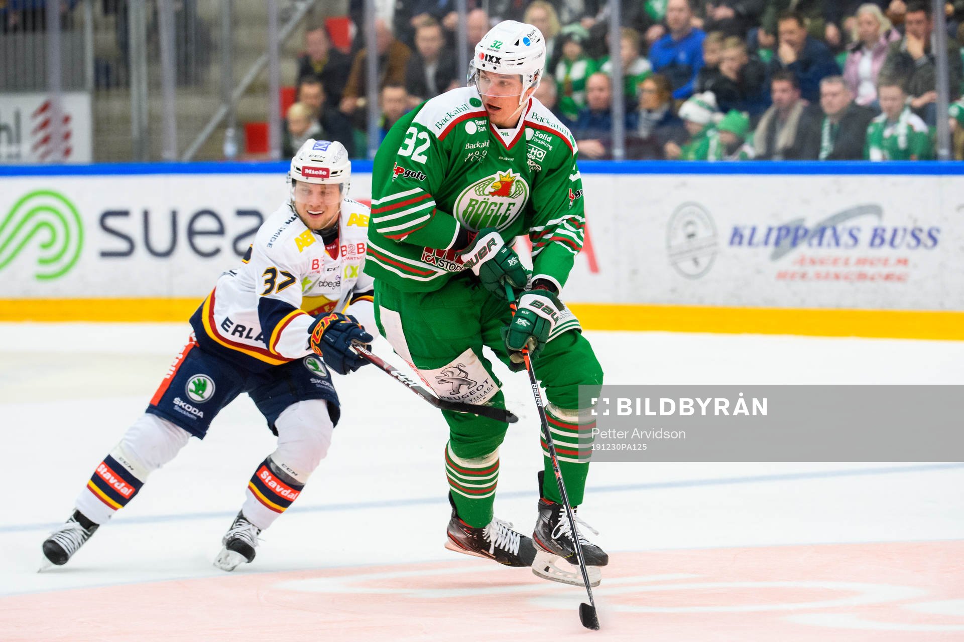 Rögles Gustav Olhaver och Djurgårdens Jesper Pettersson
