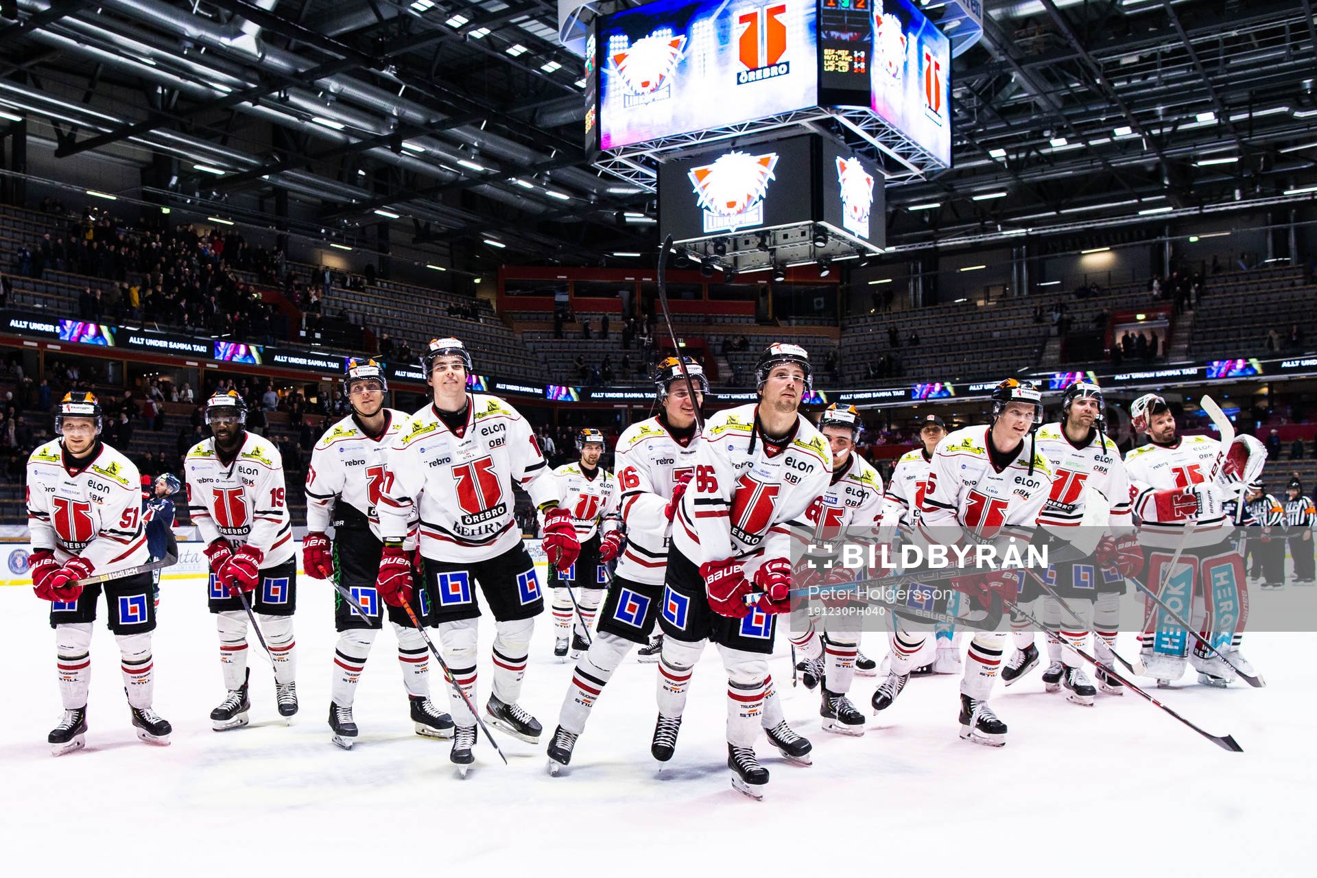 Örebros spelare jublar