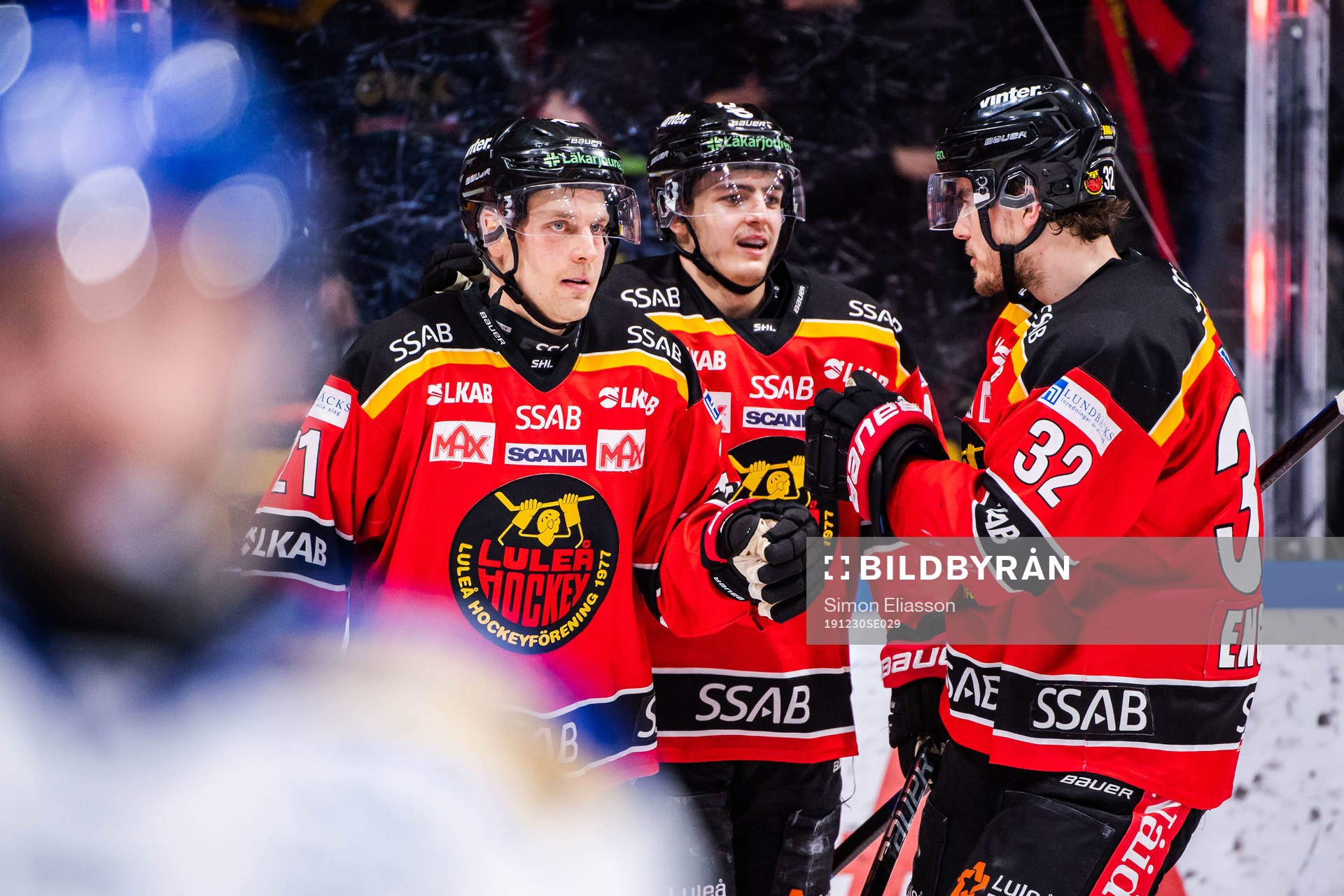 Luleås Juhani Tyrväinen jublar