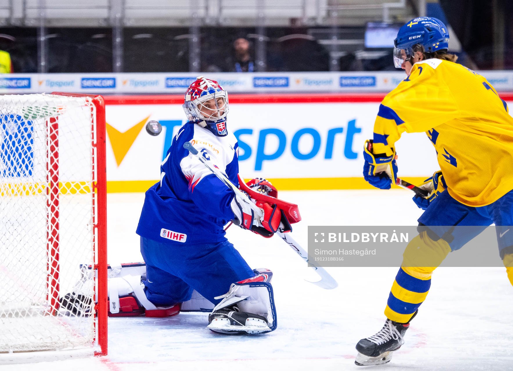 Samuel Fagemo of Sweden against goalkeeper Samuel Hlavaj of
