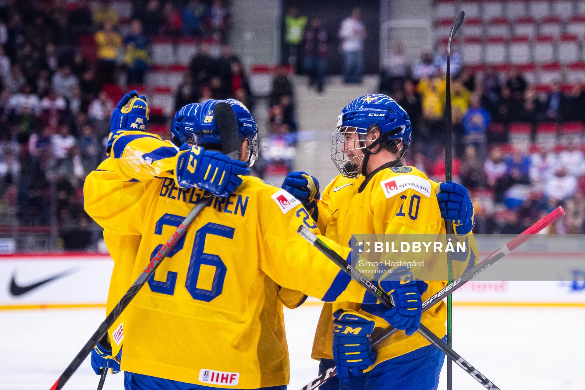 Alexander Holtz of Sweden celebrates the 1-0 goal