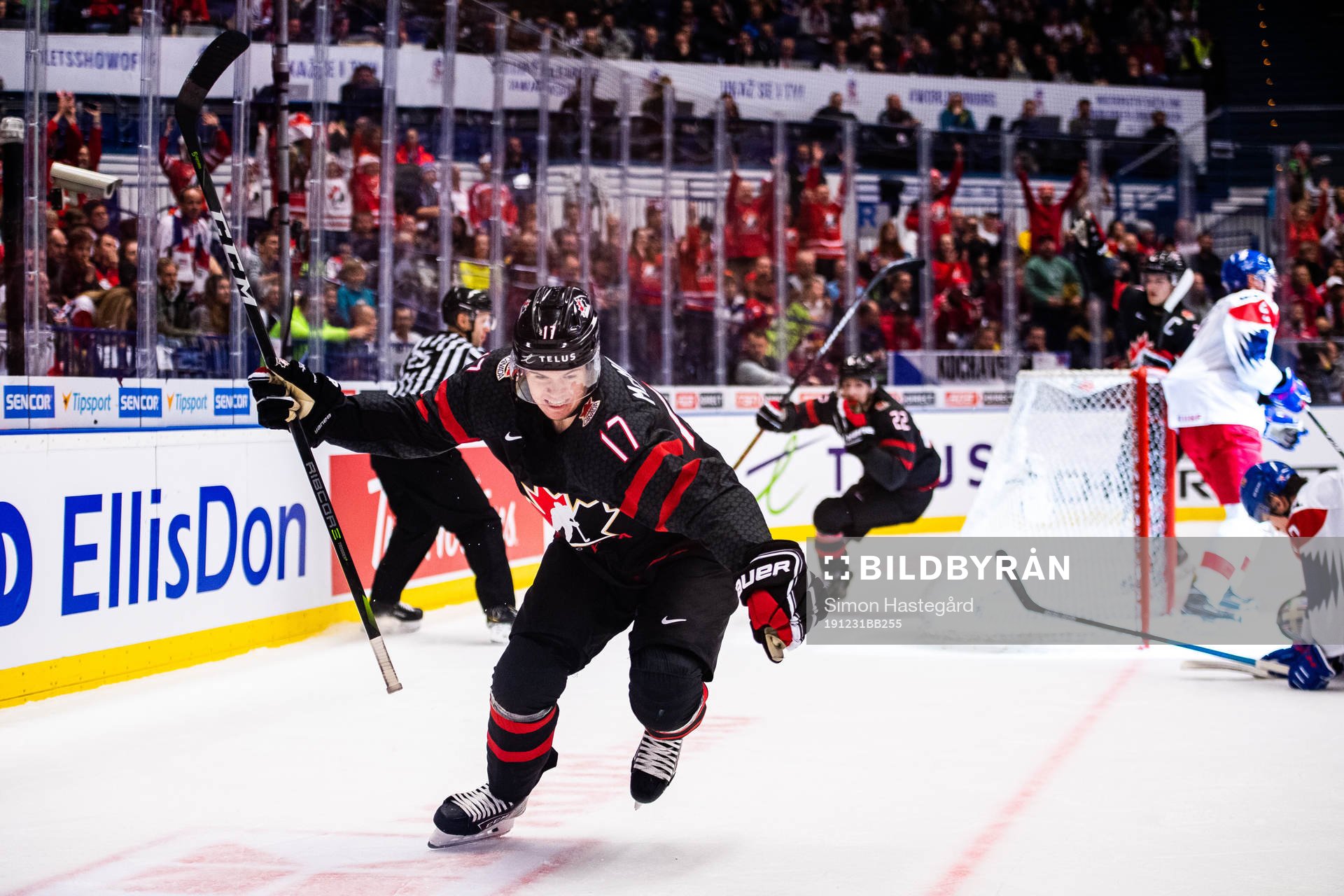 Connor McMichael of Canada celebrates the 4-0 goal