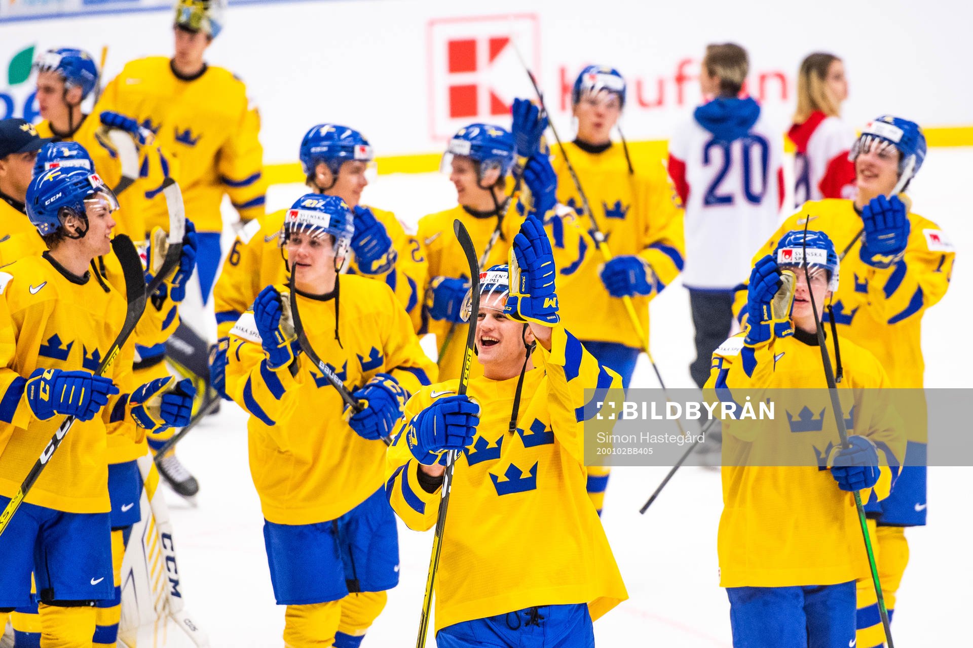 Adam Ginning of Sweden celebrates