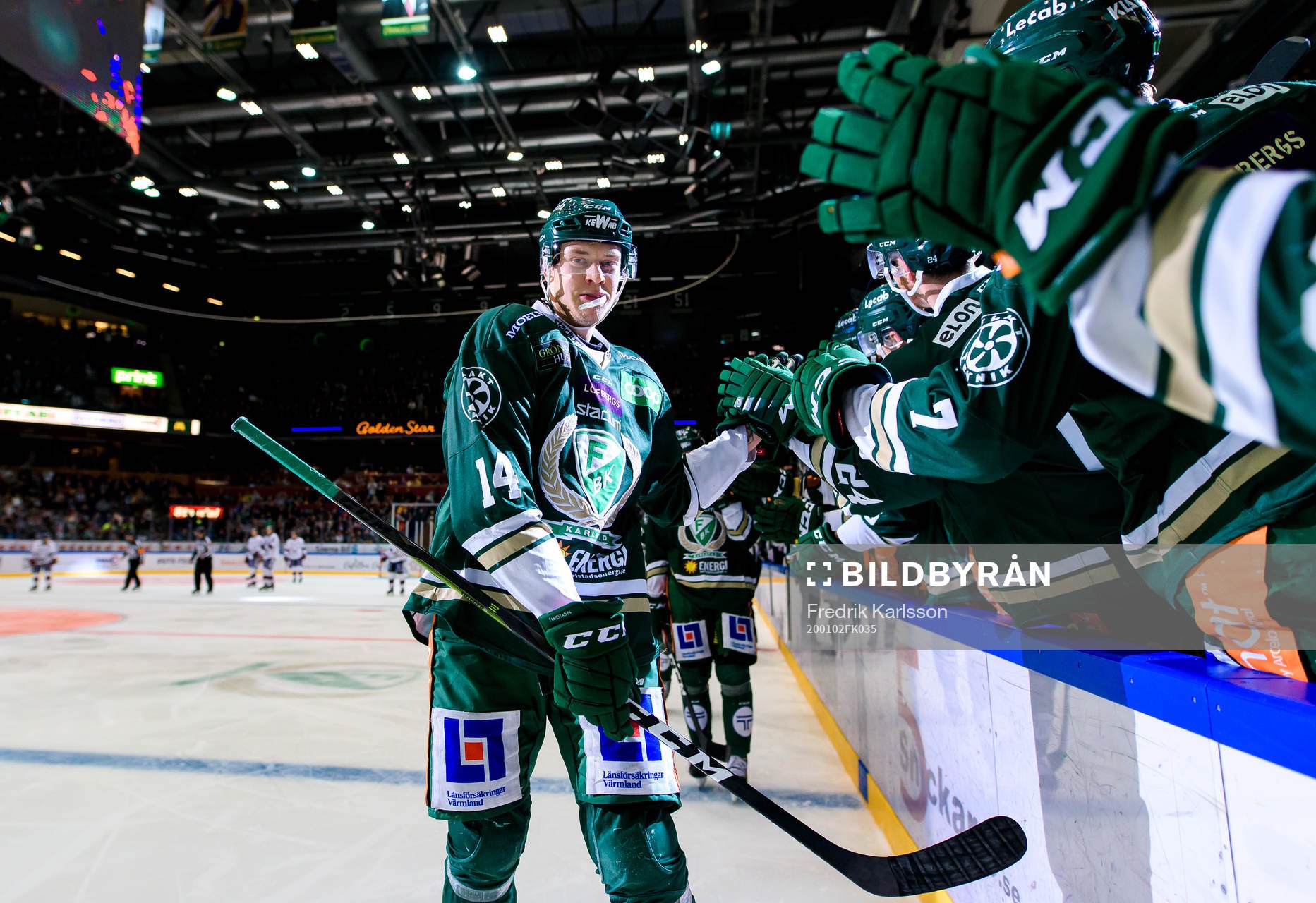 Färjestads Victor Ejdsell jublar