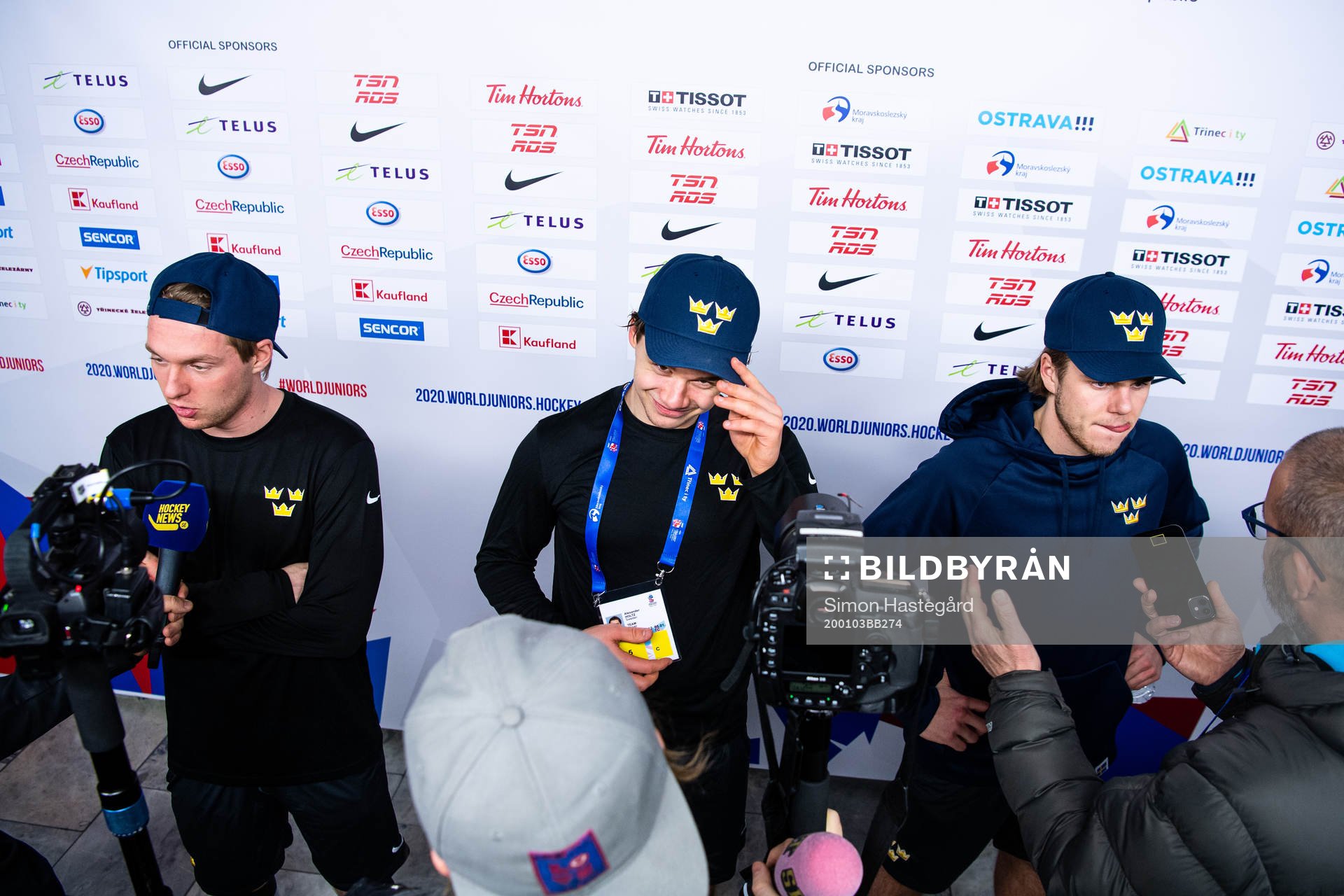 Rasmus Sandin, Alexander Holtz and Samuel Fagemo of Sweden