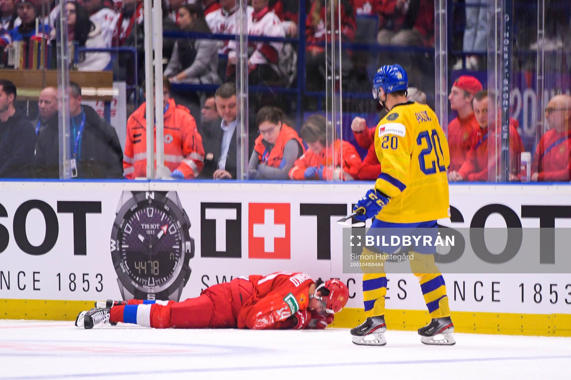 Grigori Denisenko of Russia in pain