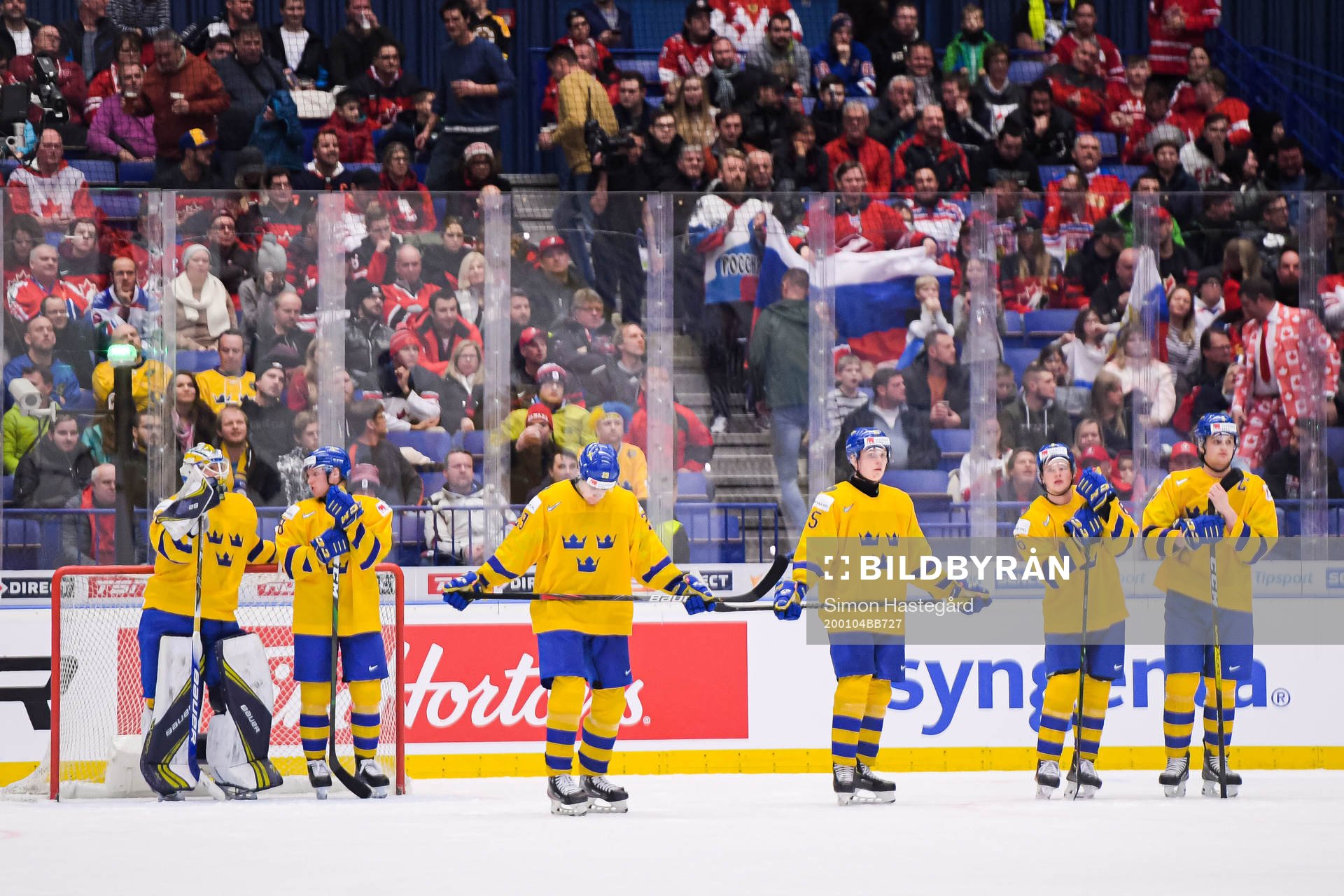 Players of Sweden awaits a video reveiw