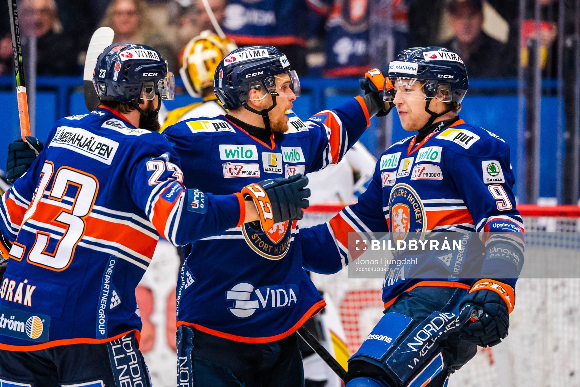 Växjös Brendan Shinnimin och Marcus Davidsson jublar