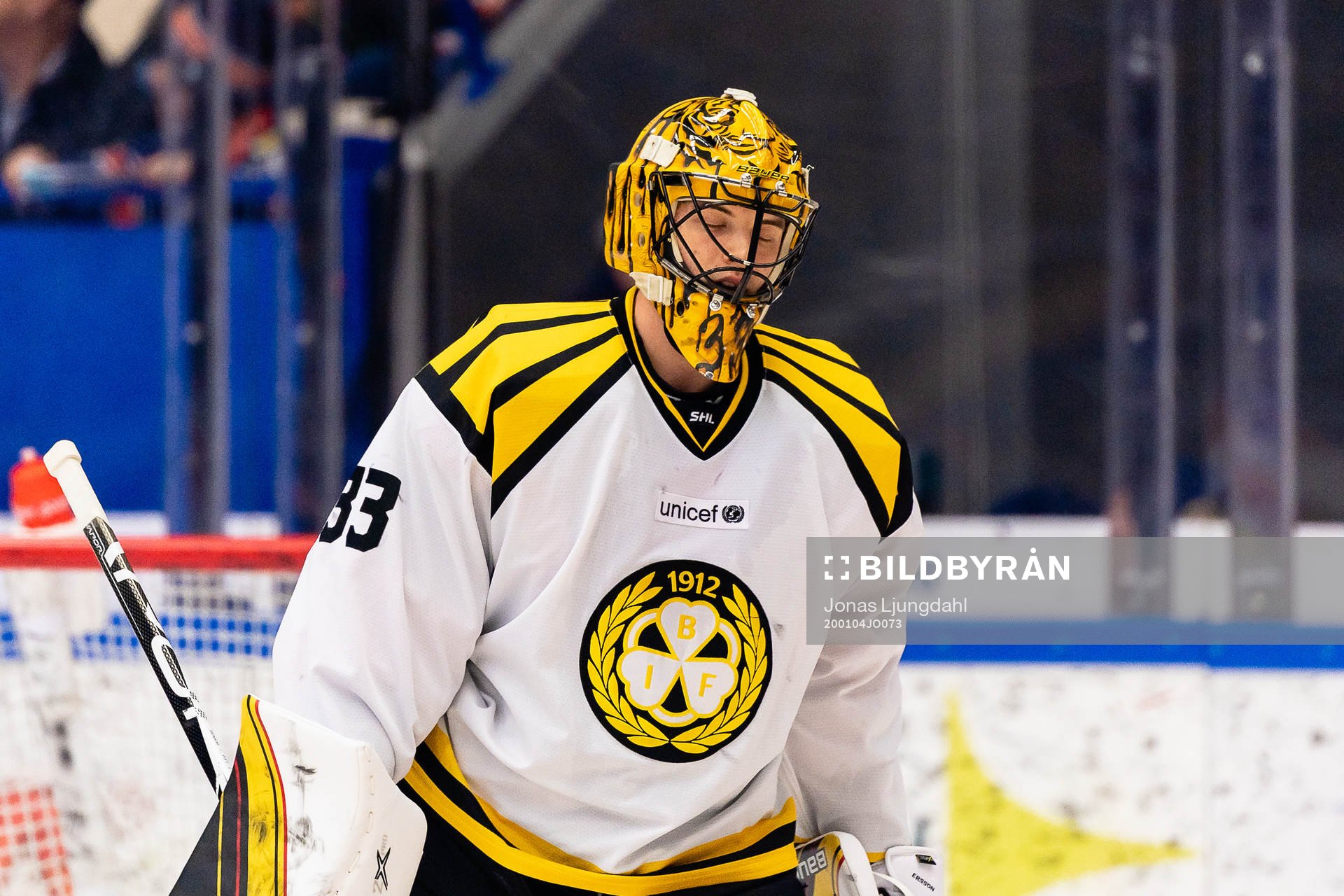 Brynäs målvakt Samuel Ersson deppar