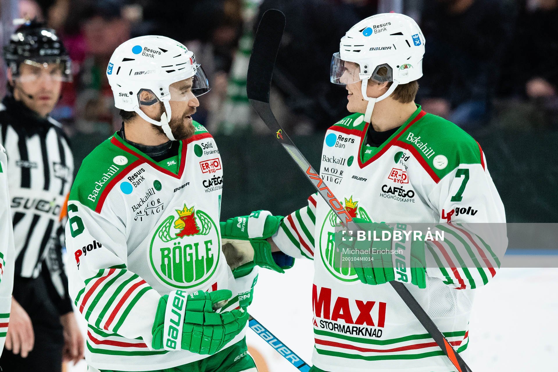 Rögles Craig Schira jublar med Erlend Lesund