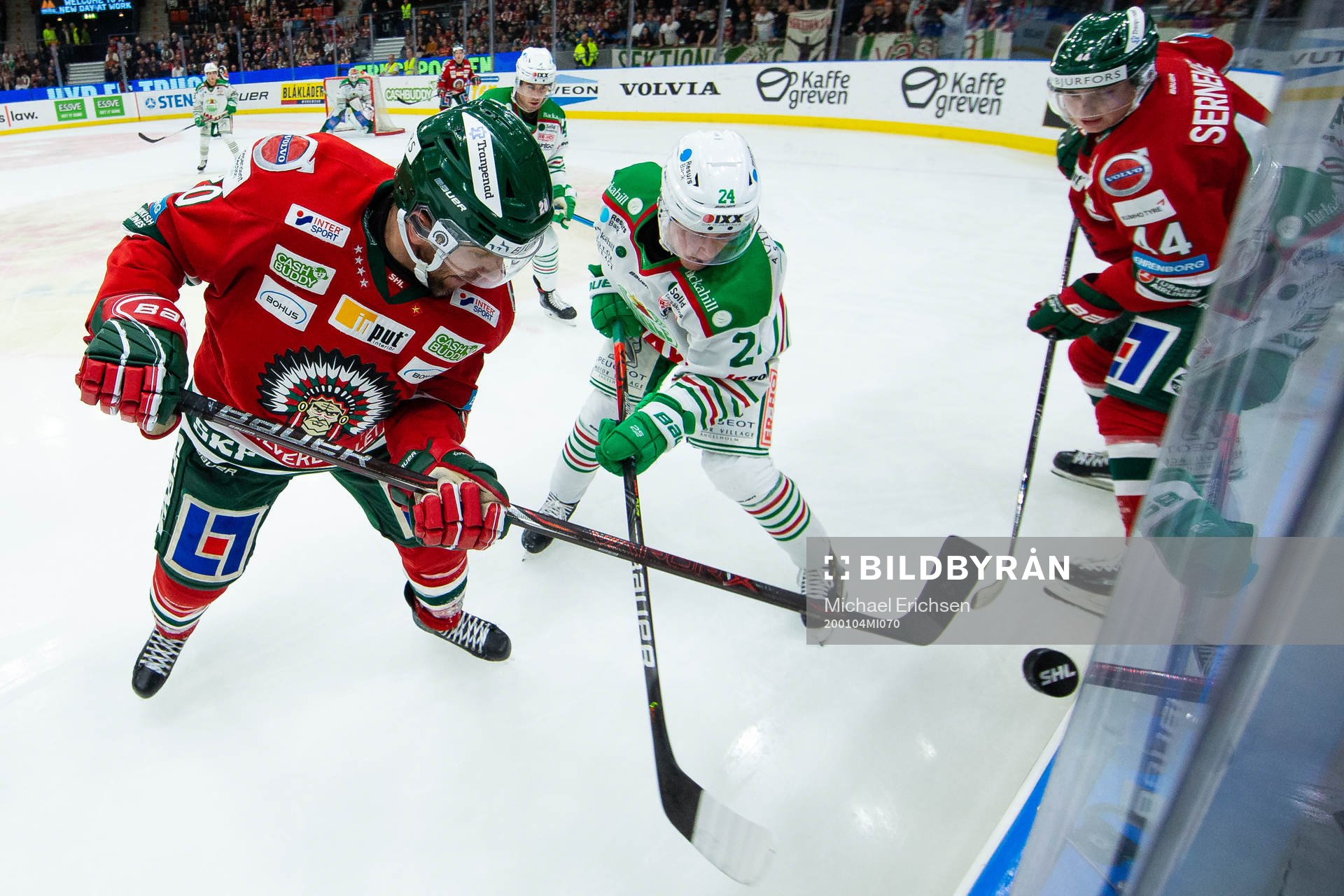 Frölundas Joel Lundqvist och Rögles Kevin Wennström