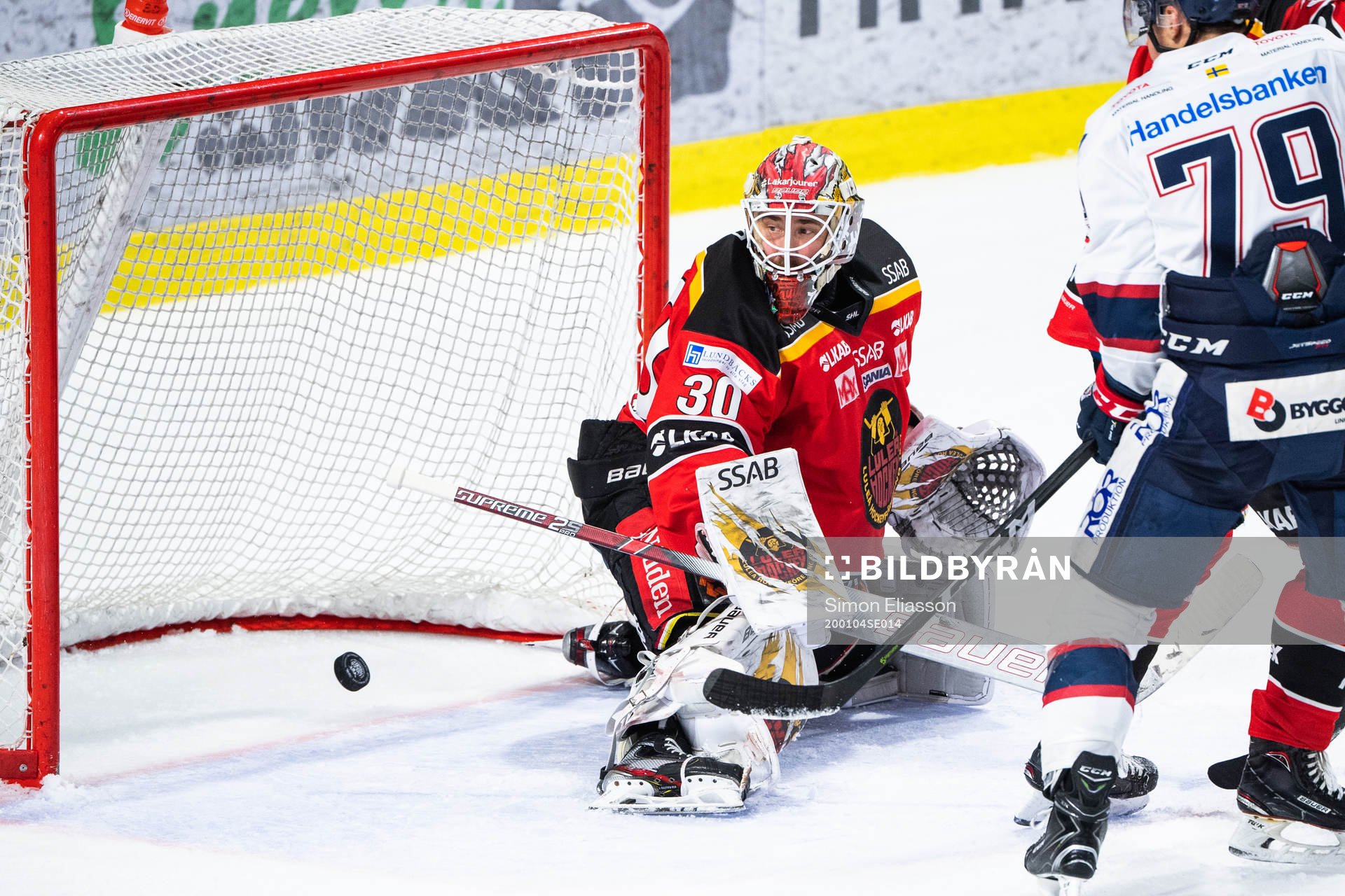 Linköpings Broc Little sätter 2-1 bakom Luleås målvakt