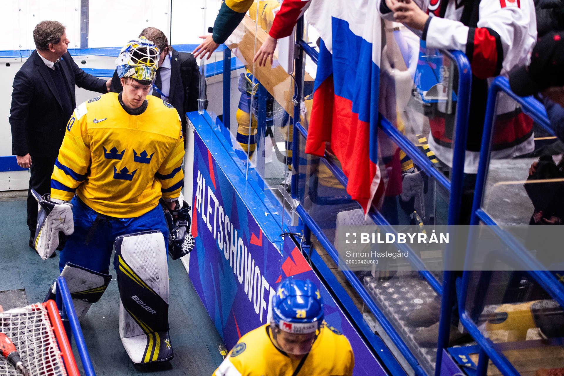 Goalkeeper Hugo Alnefelt of Sweden looks dejected