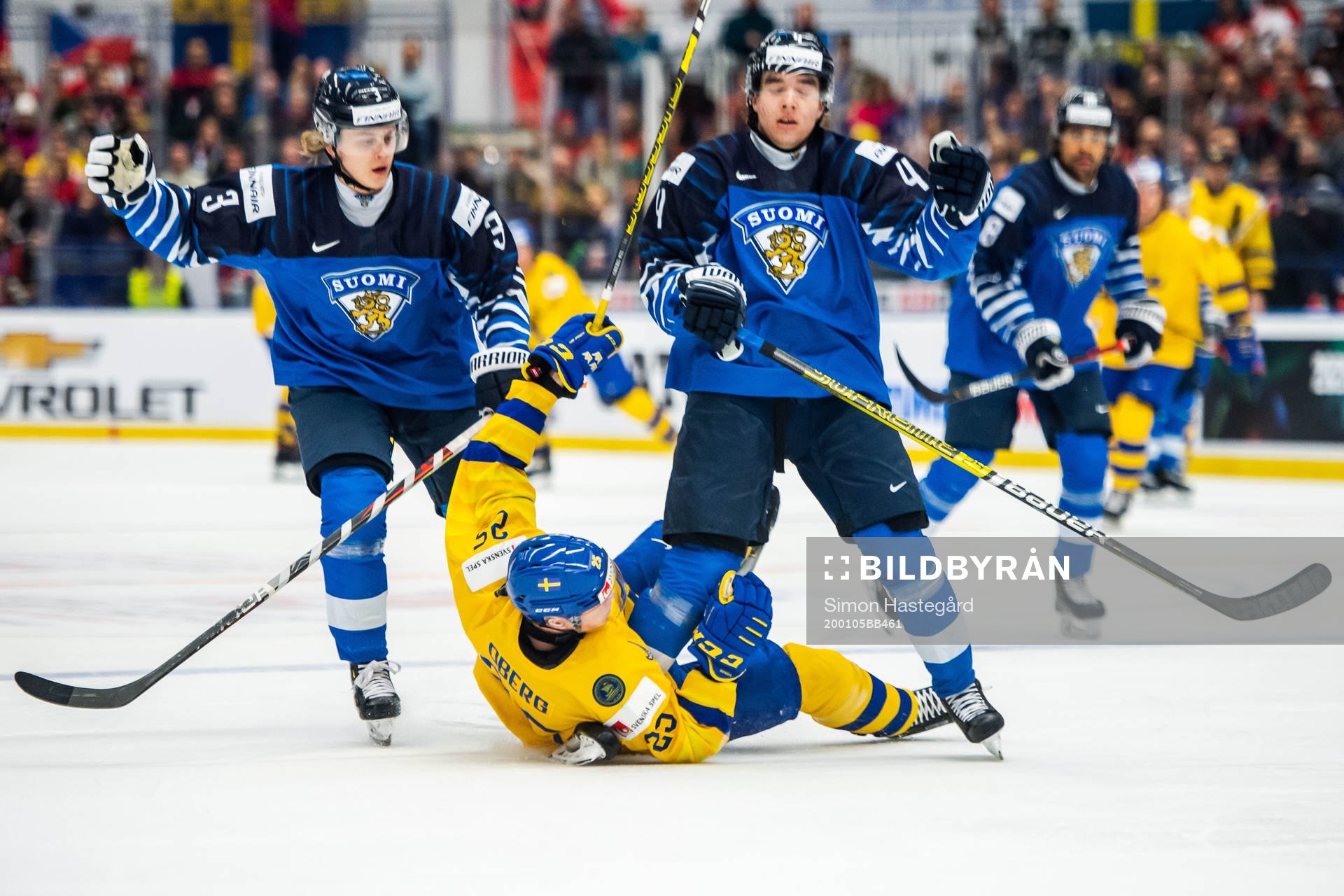 Linus Öberg of Sweden against Aatu Räty and Ville Heinola
