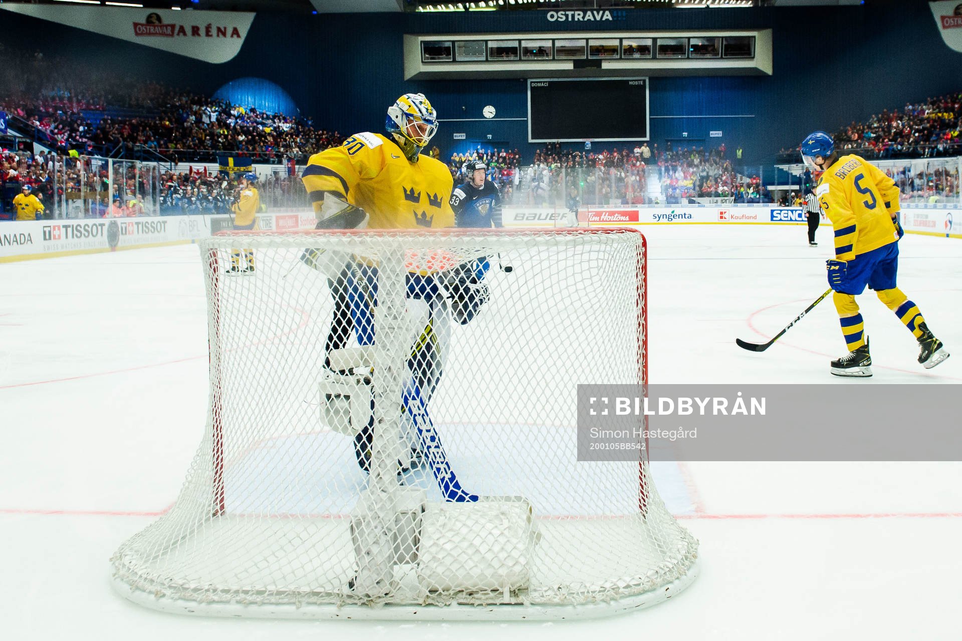 Goalkeeper Hugo Alnefelt of Sweden looks dejected