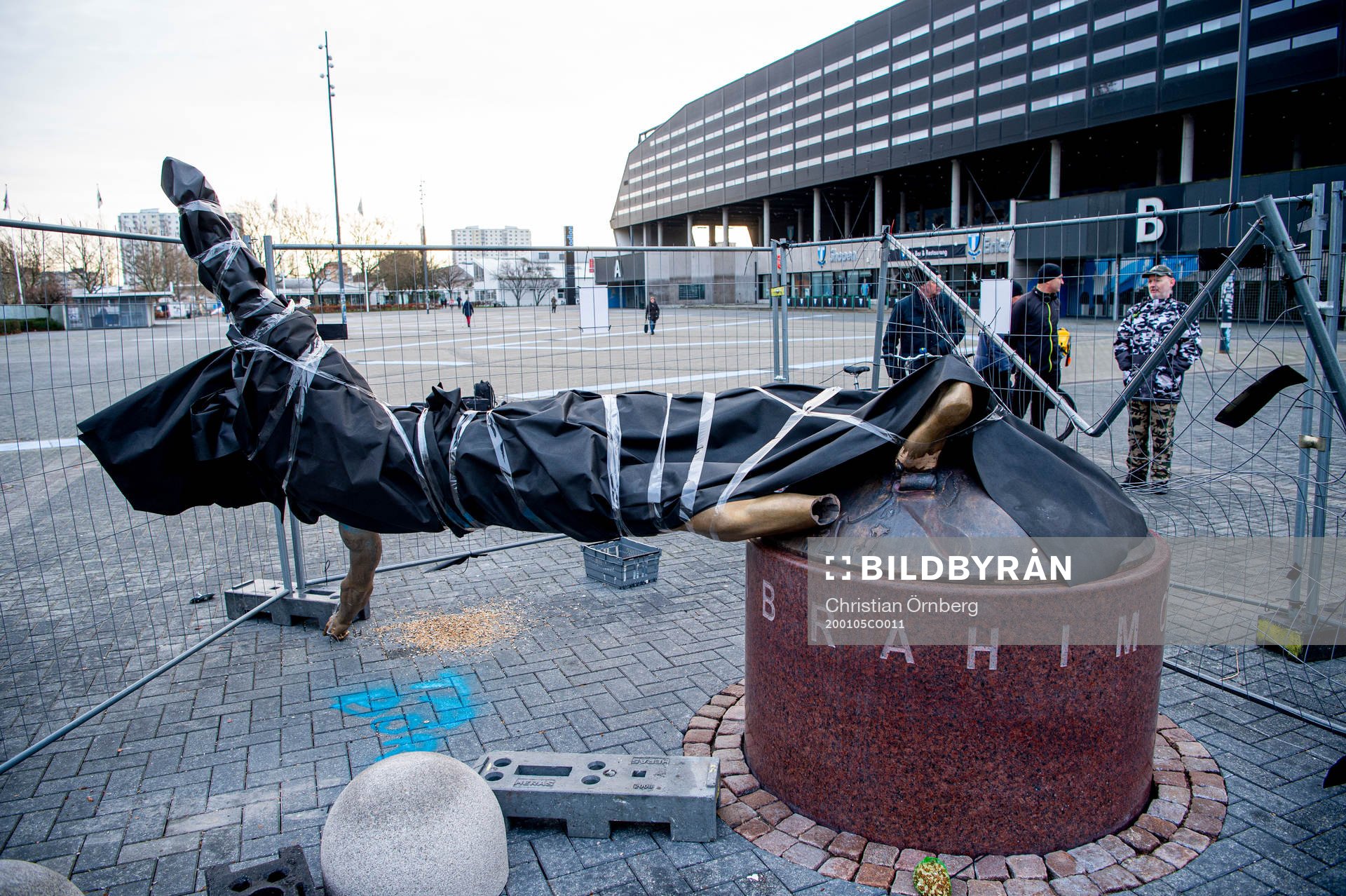 The statue of Zlatan Ibrahimovic has been vandalized,