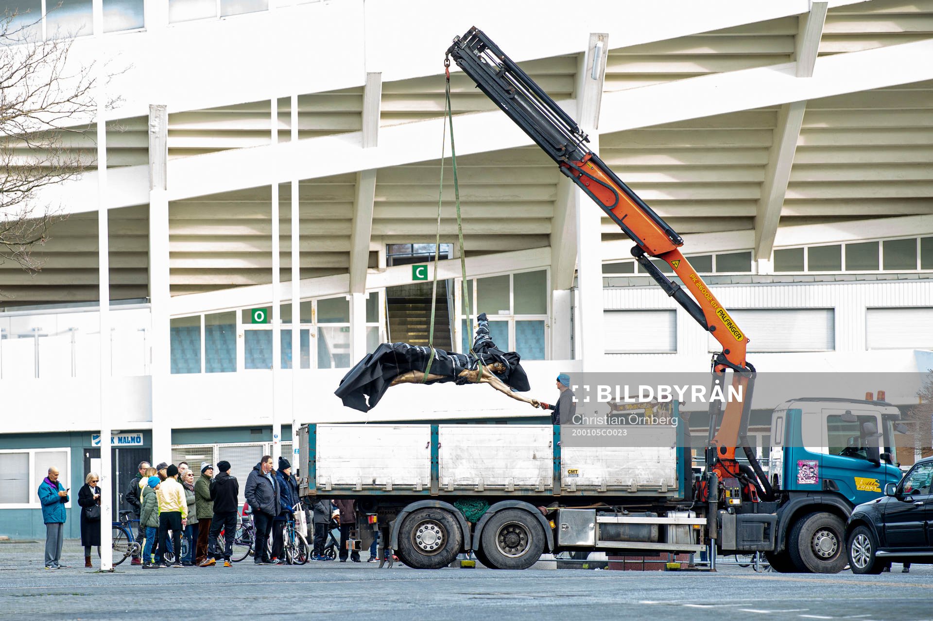 The statue of Zlatan Ibrahimovic has been vandalized,