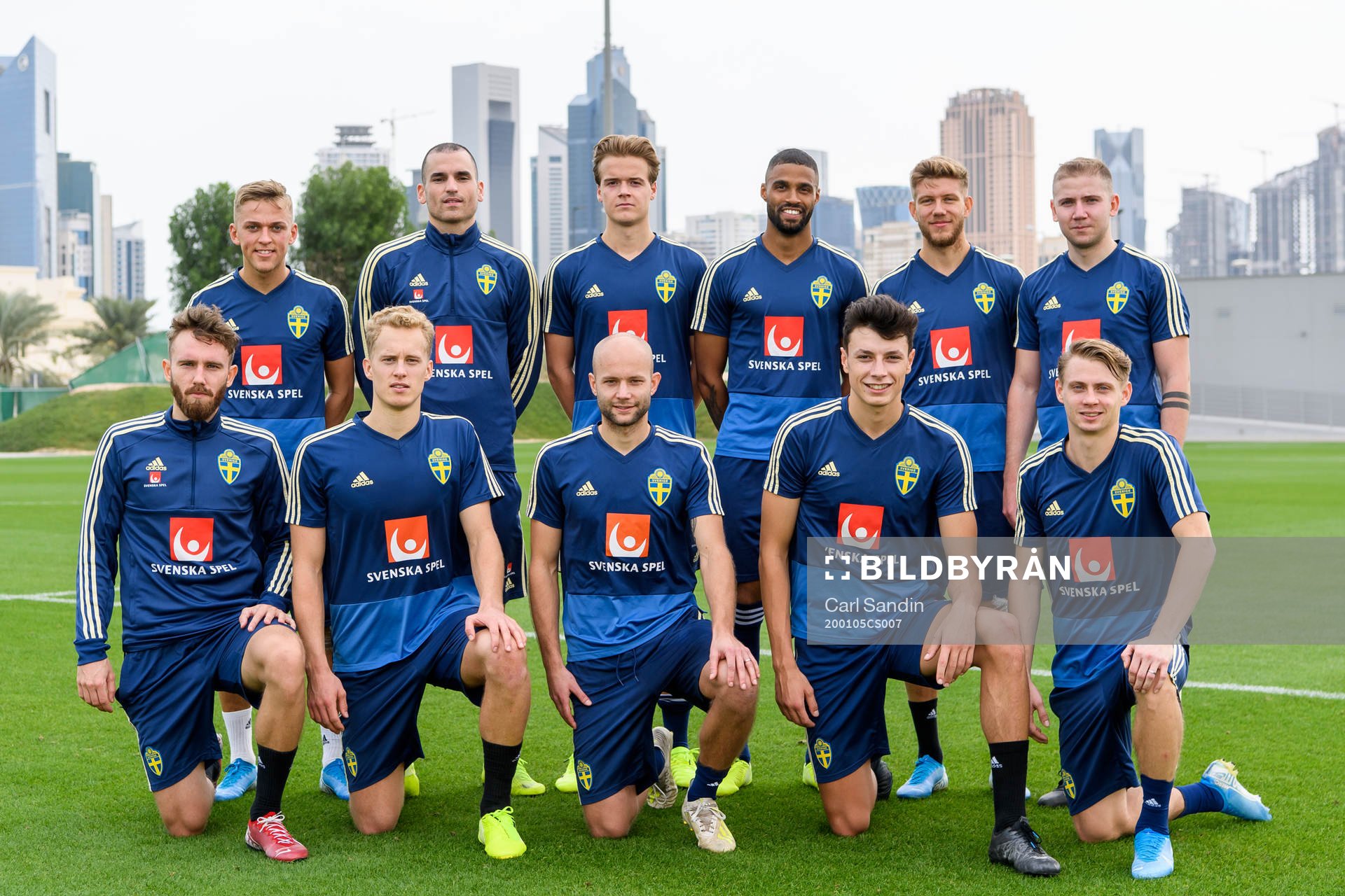 Debutants in the Swedish national team pose for a picture