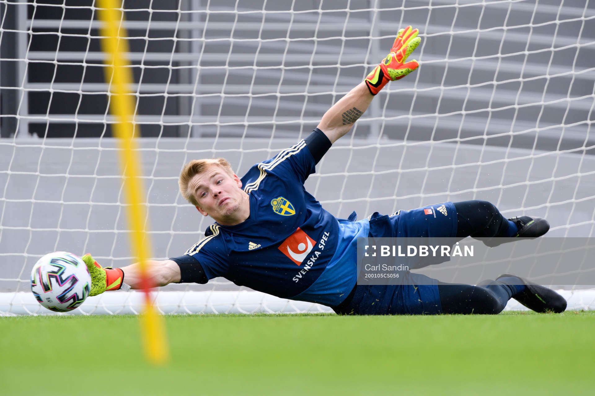Goalkeeper Isak Pettersson
