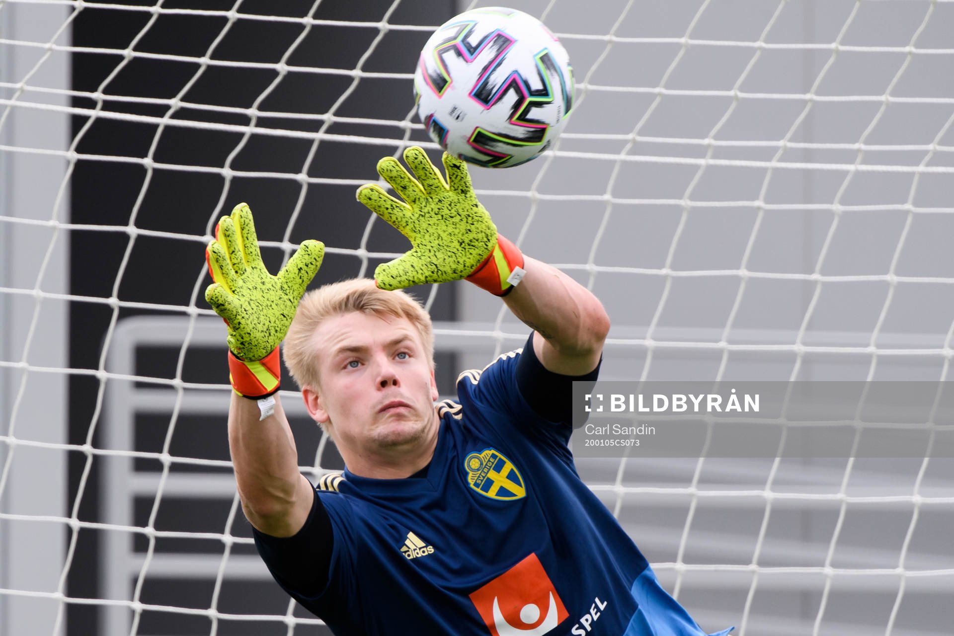 Goalkeeper Isak Pettersson