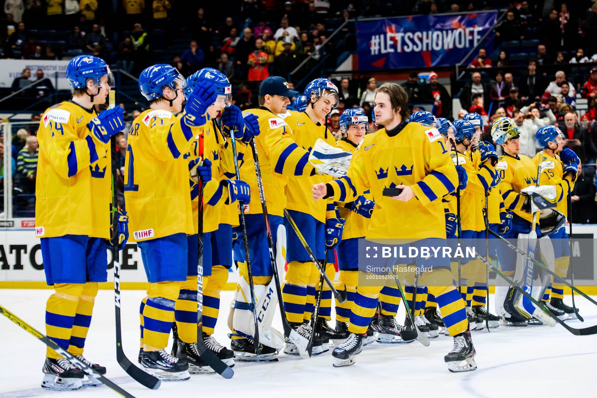Samuel Fagemo of Sweden celebrate with teammates