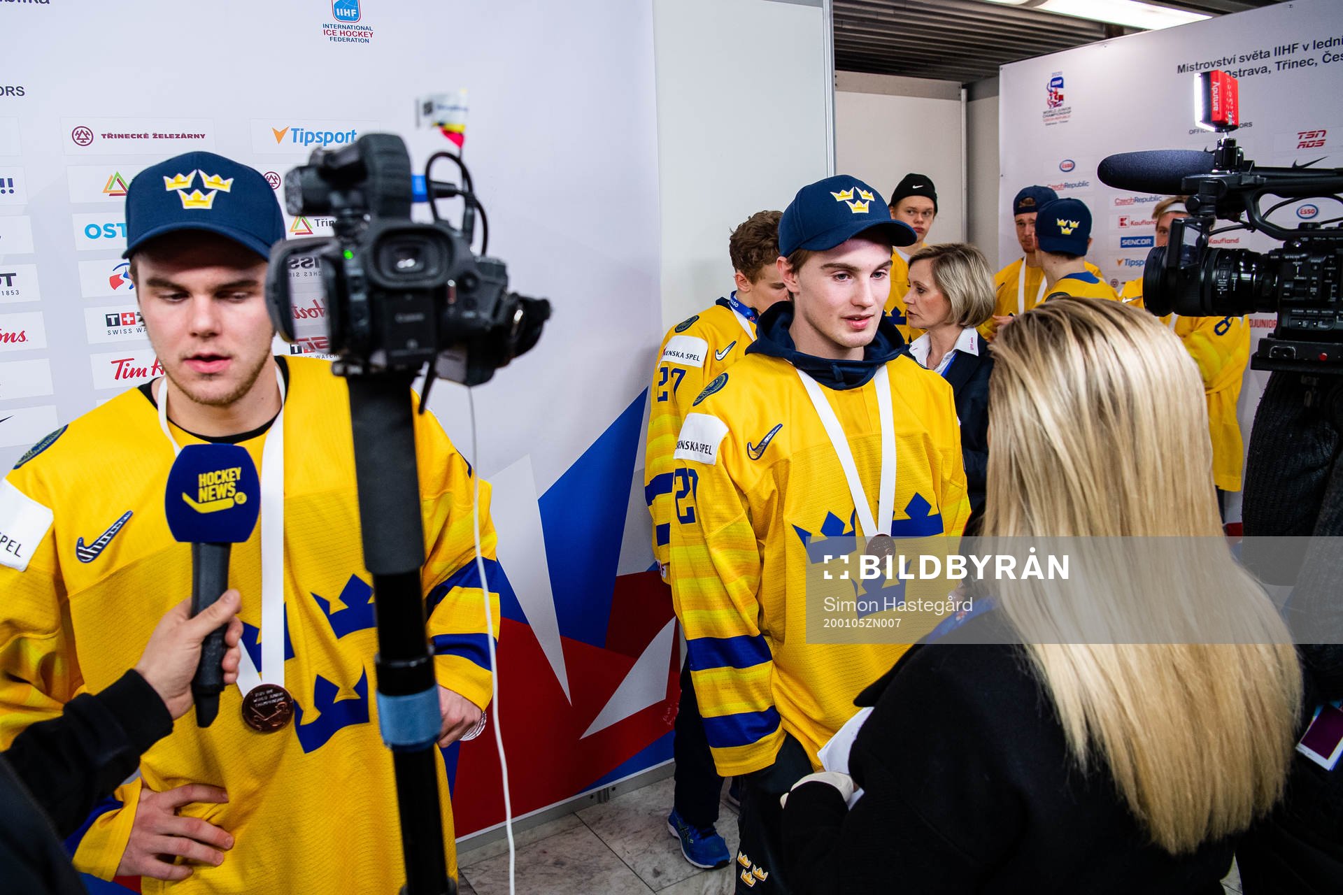 Samuel Fagemo and Nils Höglander of Sweden