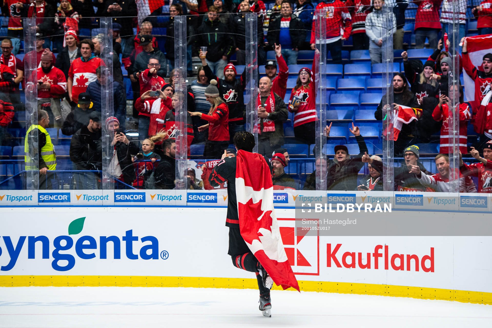 Barrett Hayton of Canada celebrates