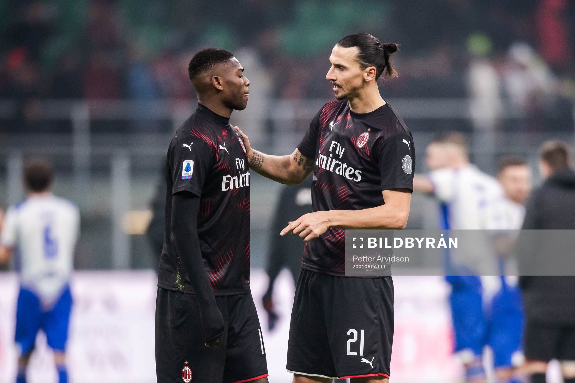 Rafael Leao and Zlatan Ibrahimovic of Milan look dejected