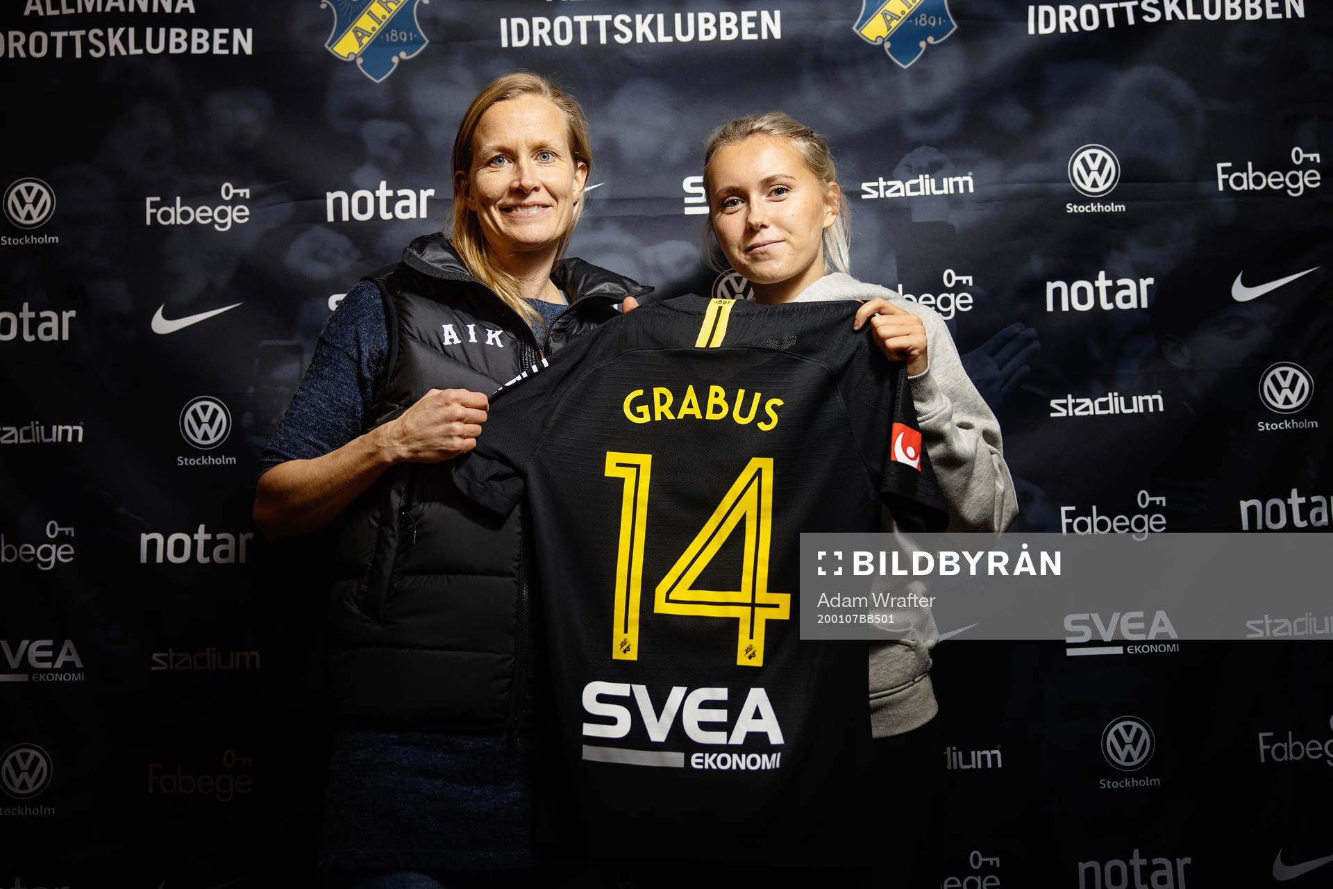 Anne Mäkinen, sportchef, AIK damfotboll, och Adelisa