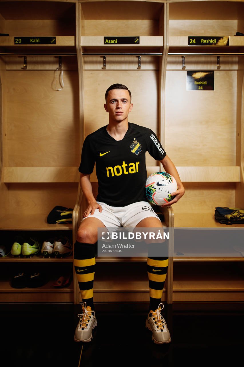 Jasir Asani, nyförvärv i AIK, fotograferad