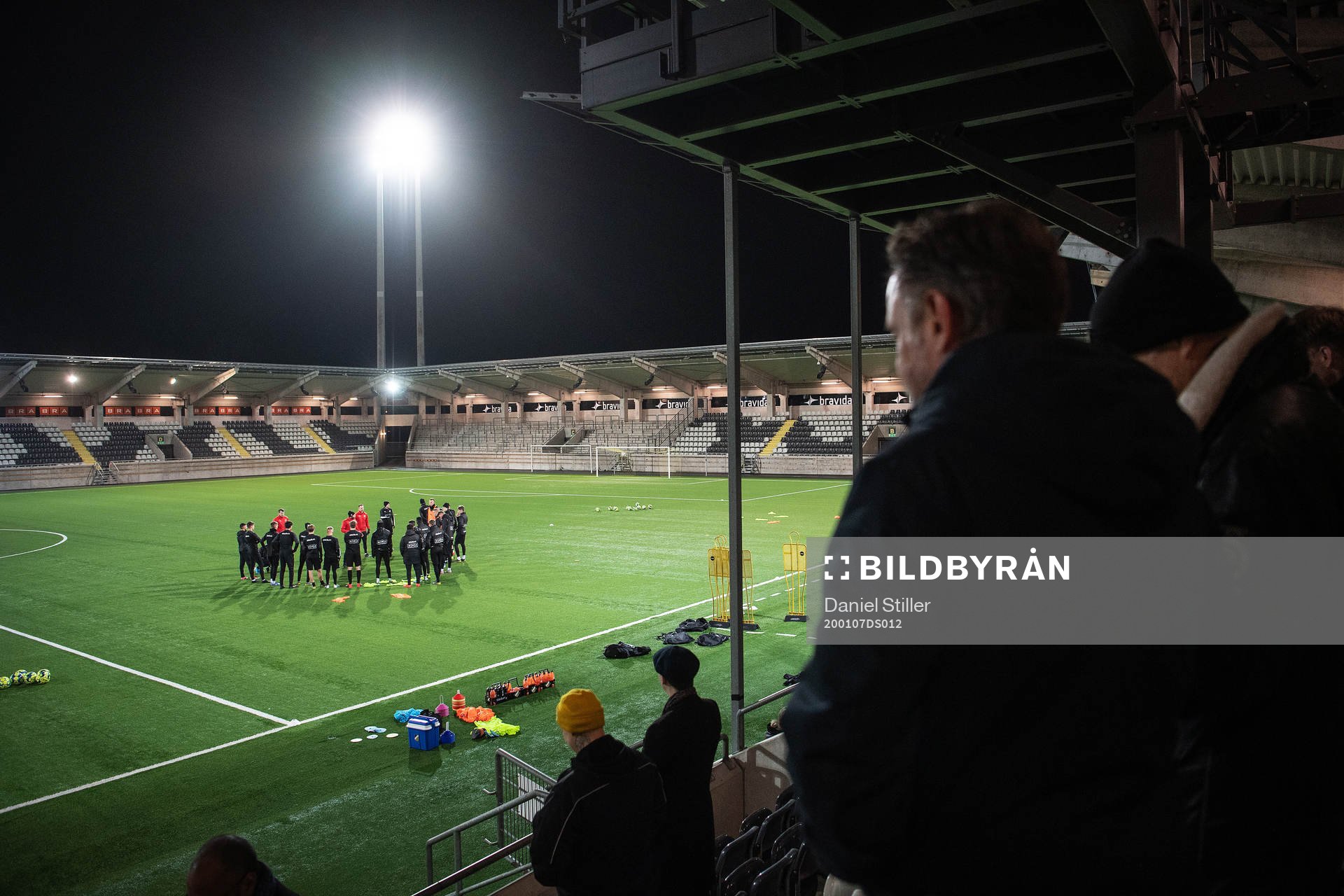 Laget samlas på Bravida arena