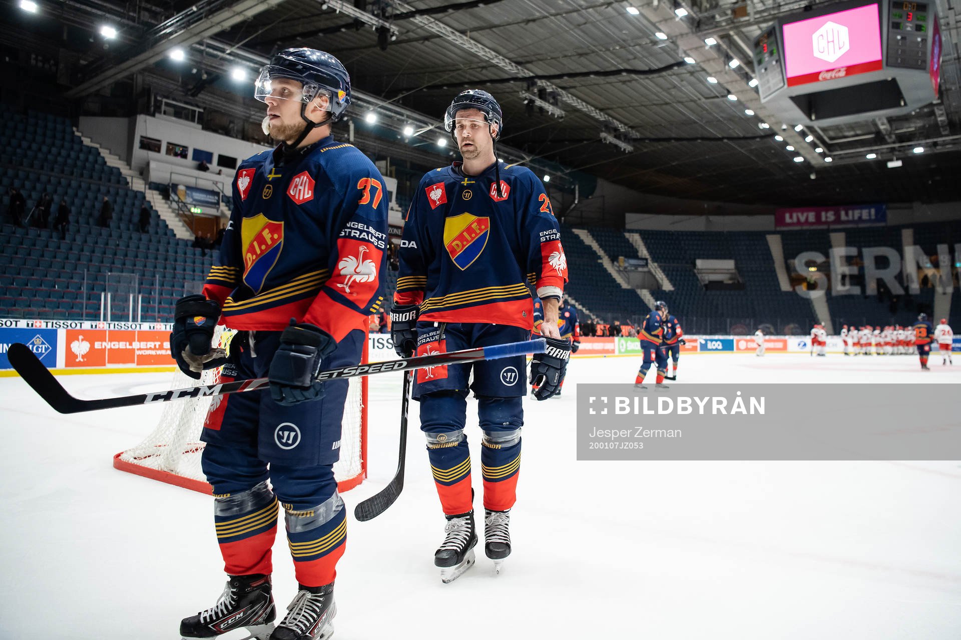 Jesper Pettersson and Patrik Berglund of Djurgården looks