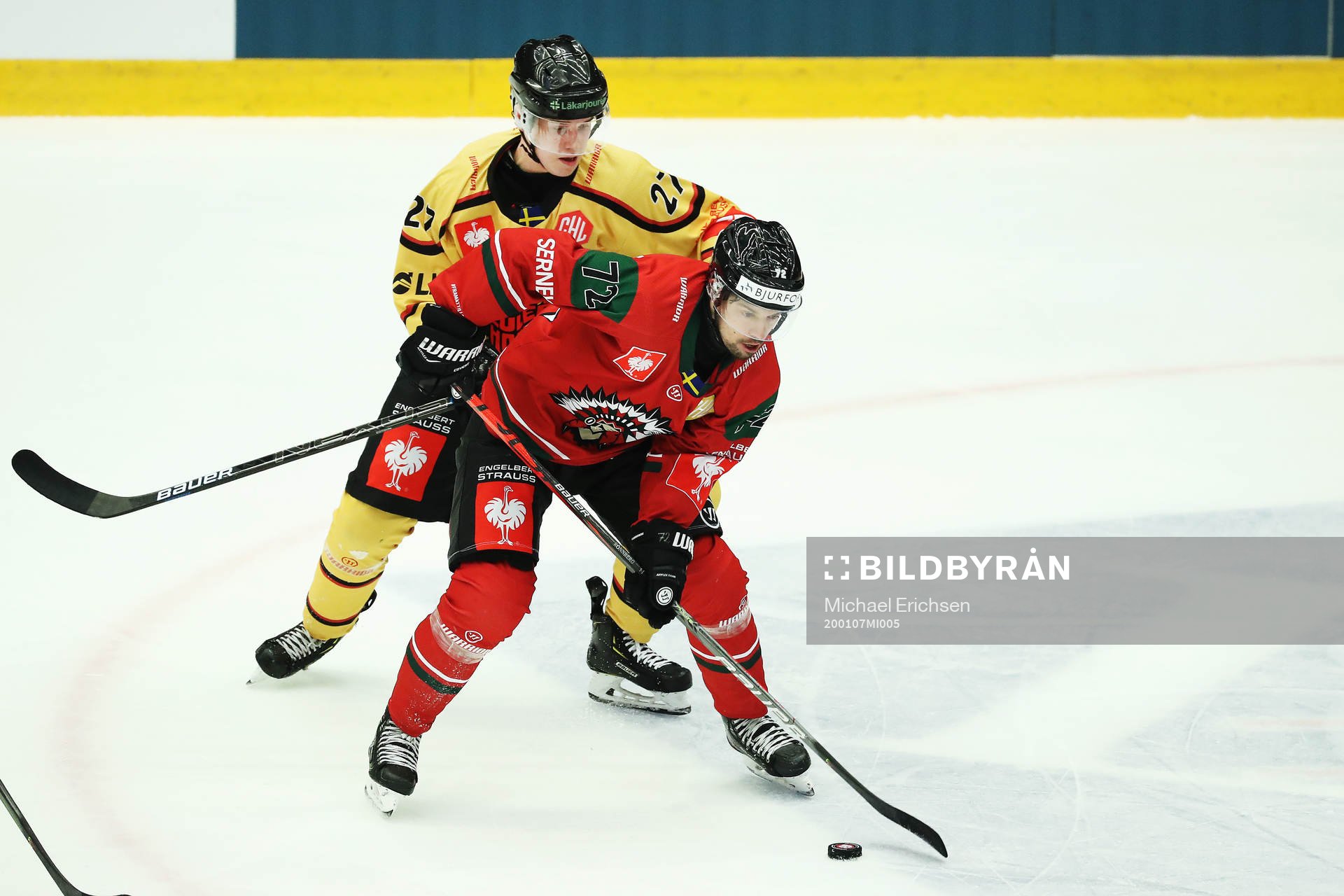 Nils Lundkvist of Luleå and Patrik Carlsson of Frölunda