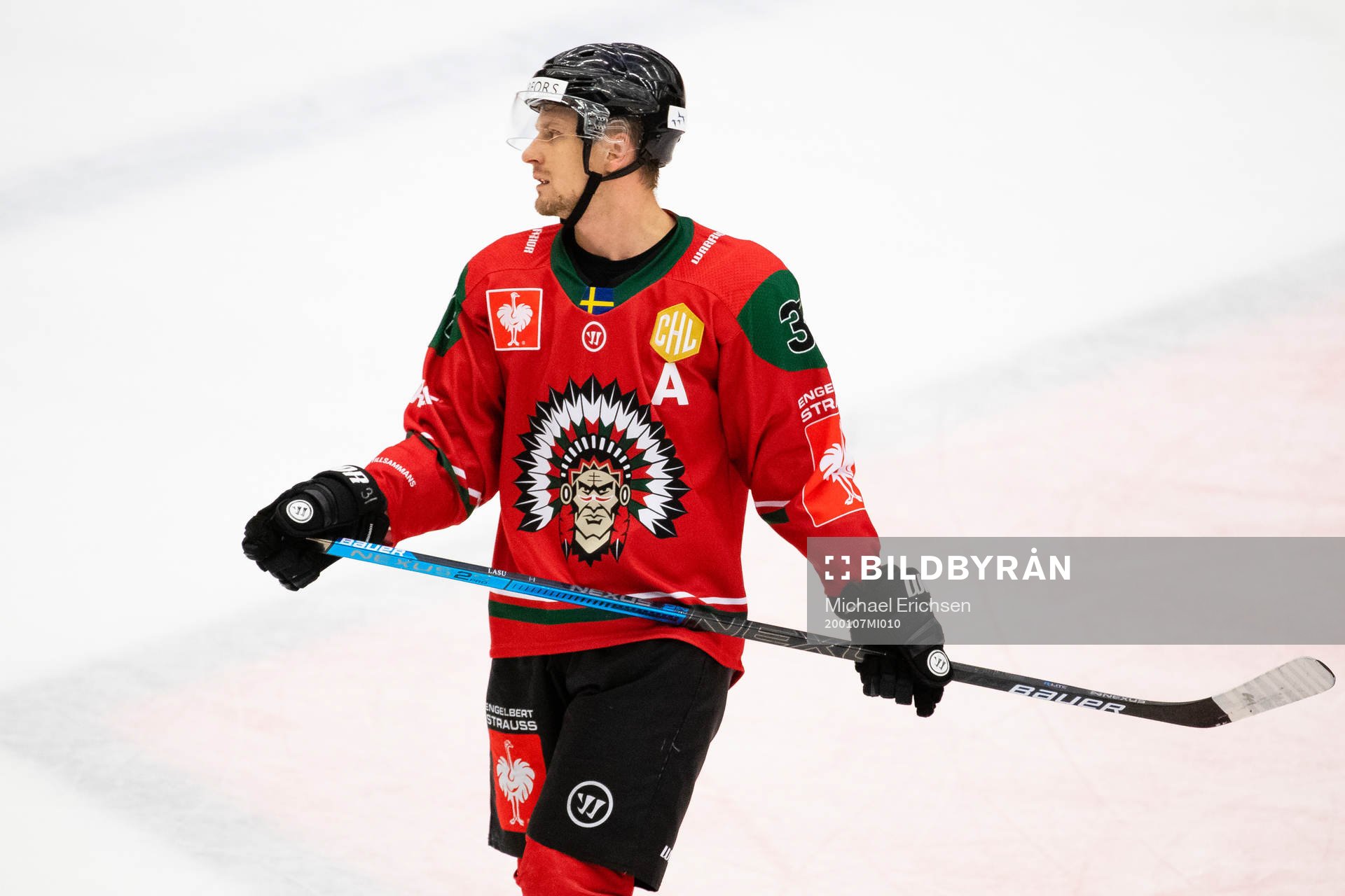 Nicklas Lasu looks dejected