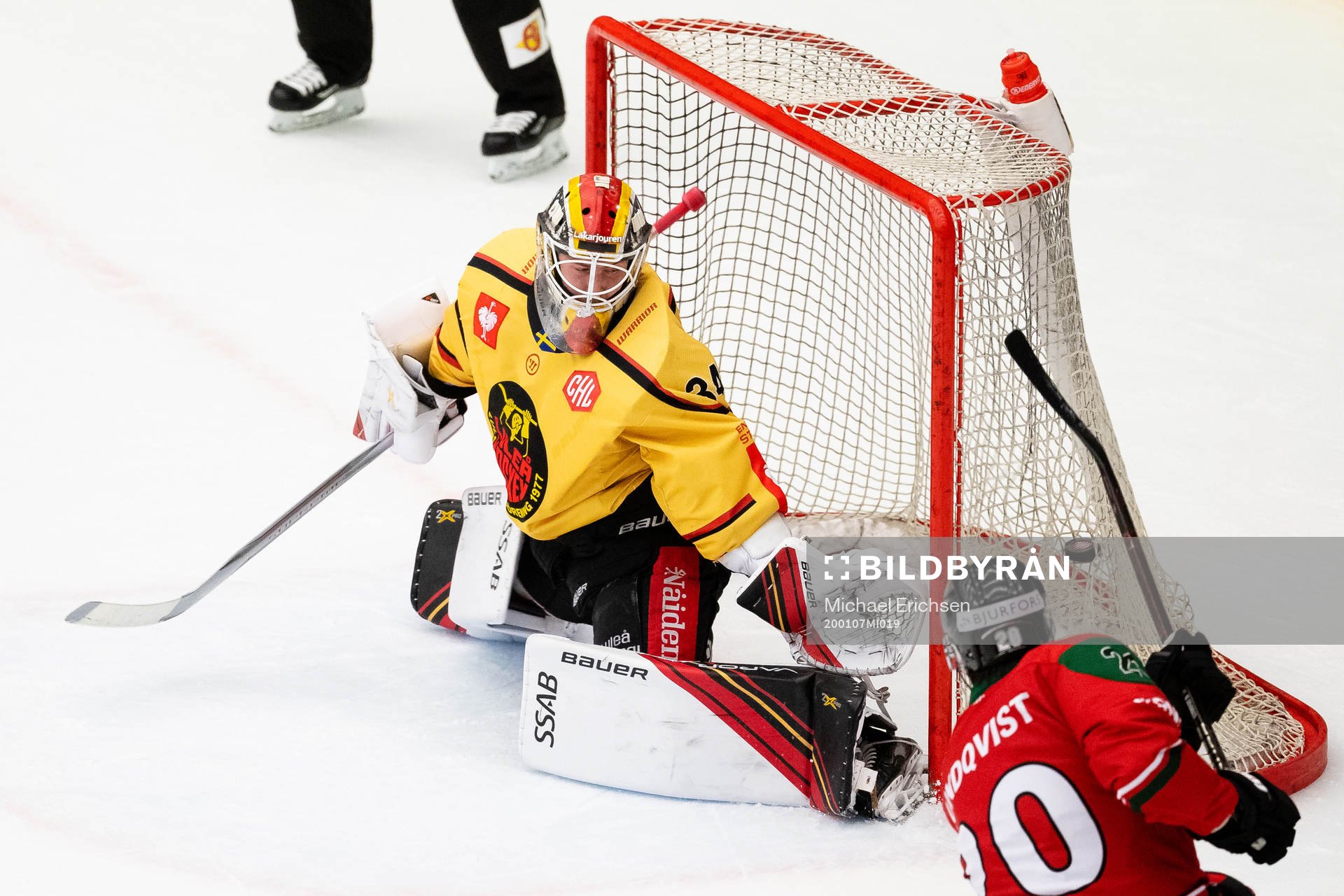 Joel Lundqvist of Frölunda with a shot outside goalkeeper