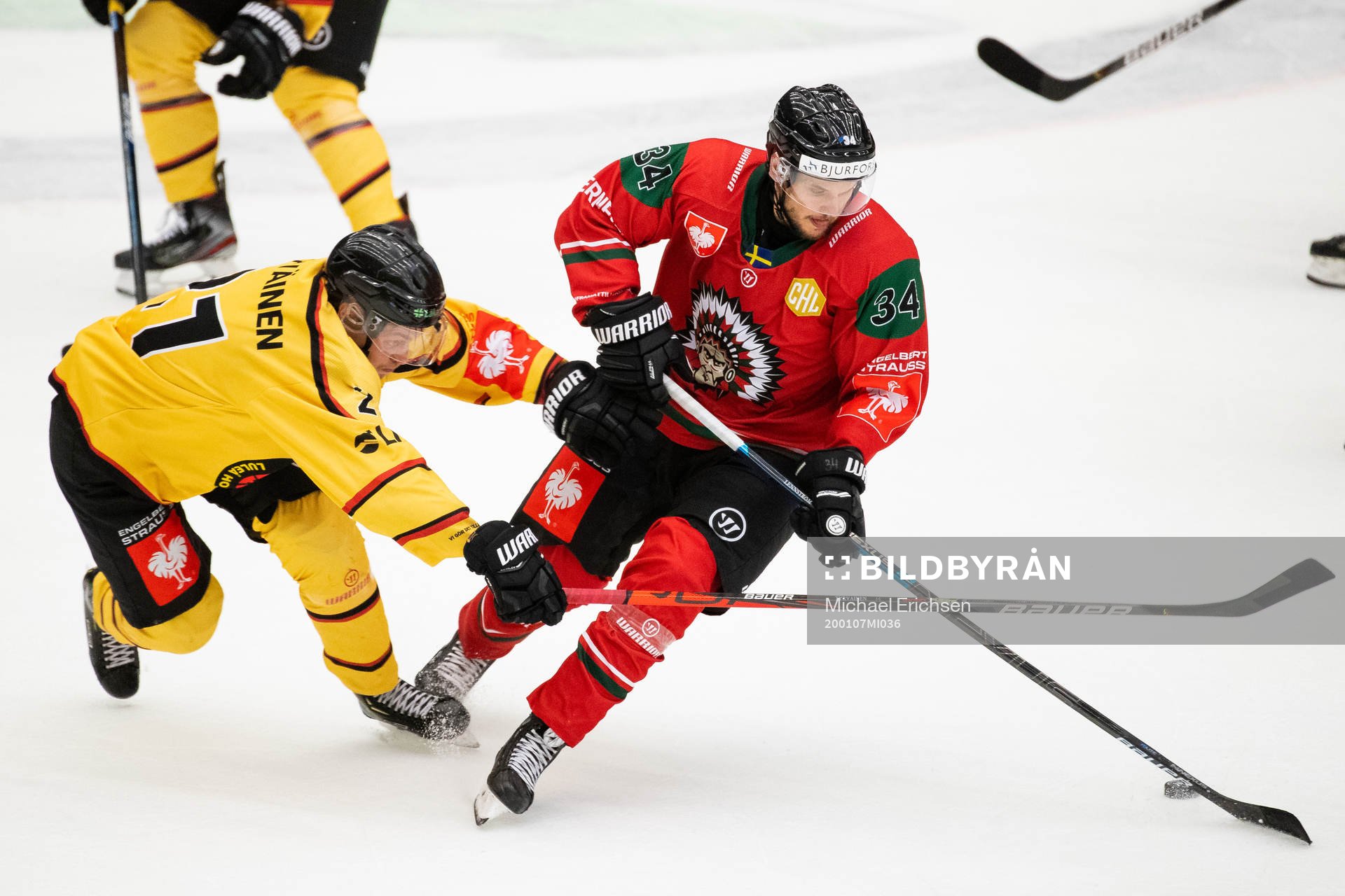 Juhani Tyrväinen of Luleå and Theodor Lennström of