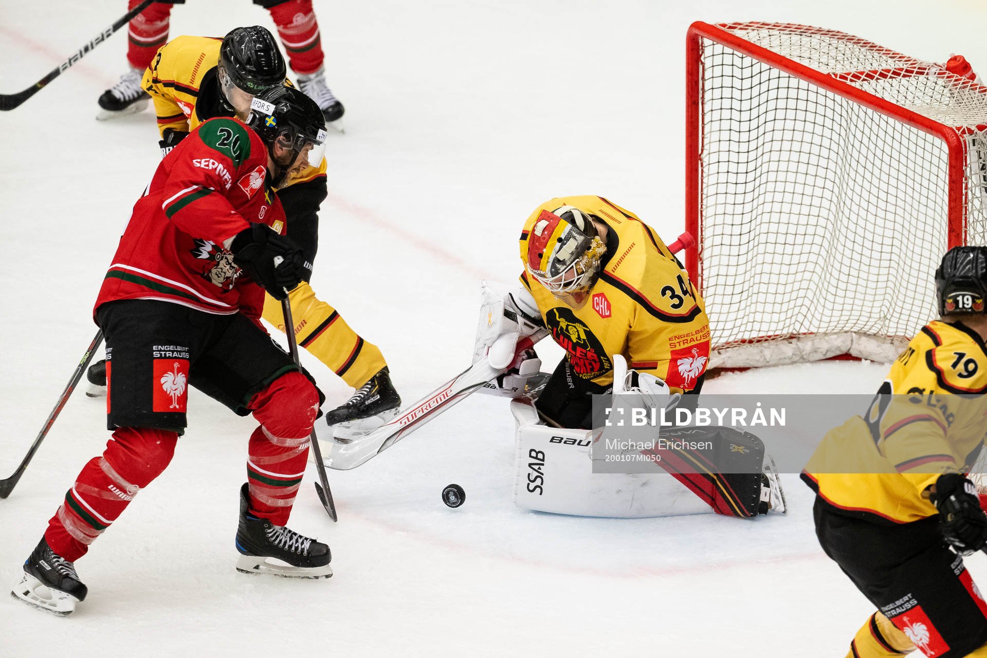 Goalkeeper Joel Lassinantti of Luleå with a save