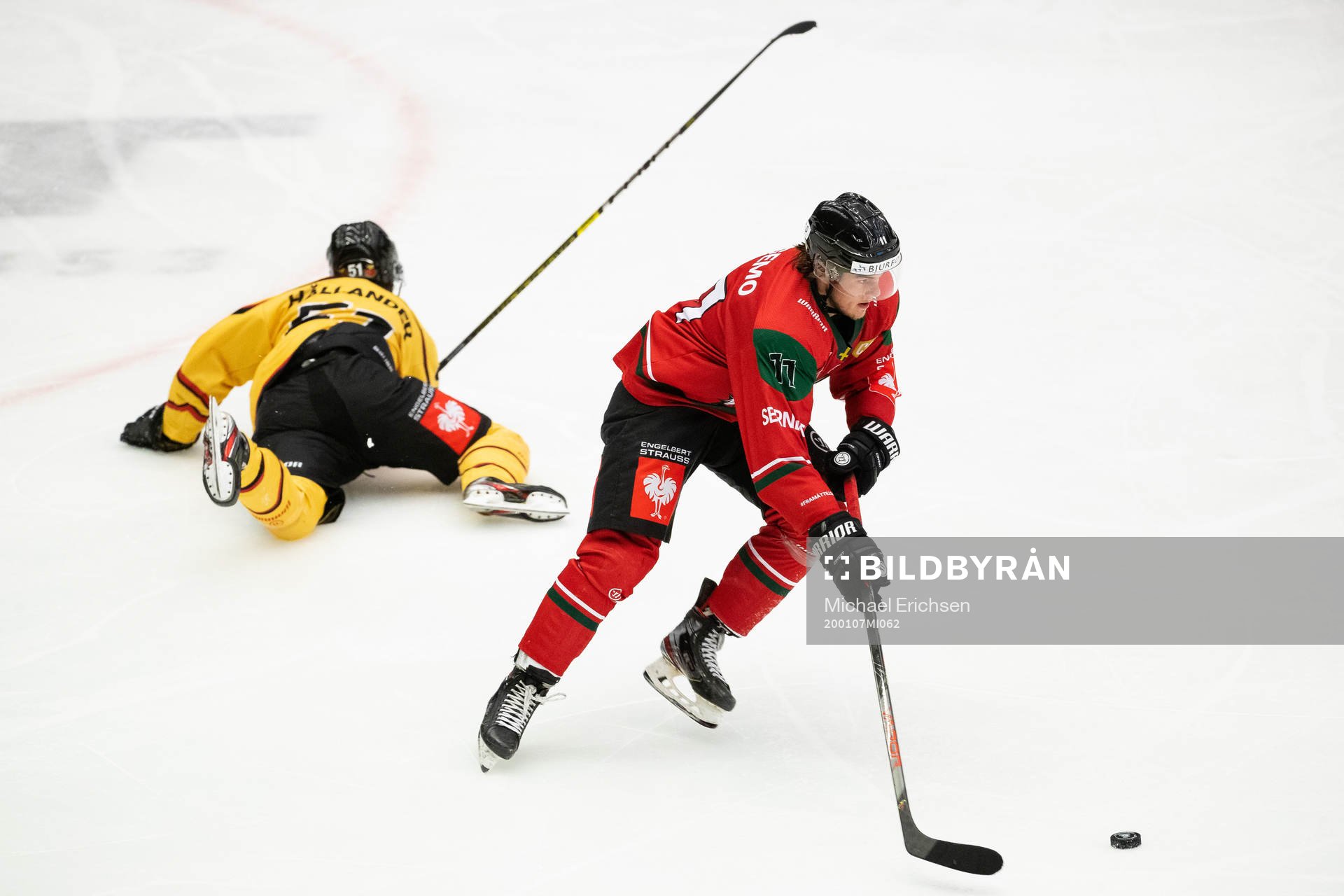 Filip Hållander of Luleå and Samuel Fagemo of Frölunda