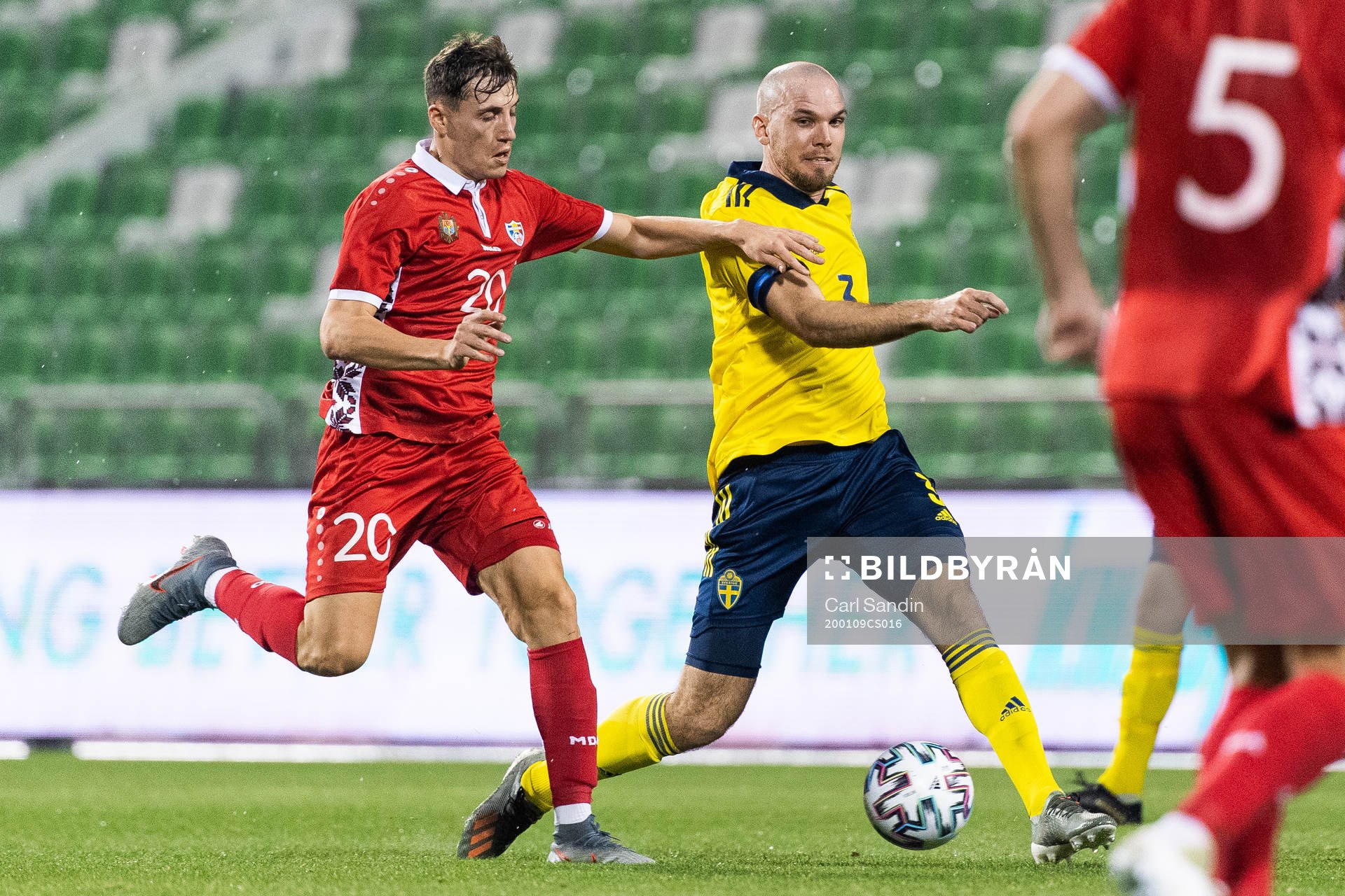 Vladimir Ambros of Moldova and Marcus Danielson of Sweden