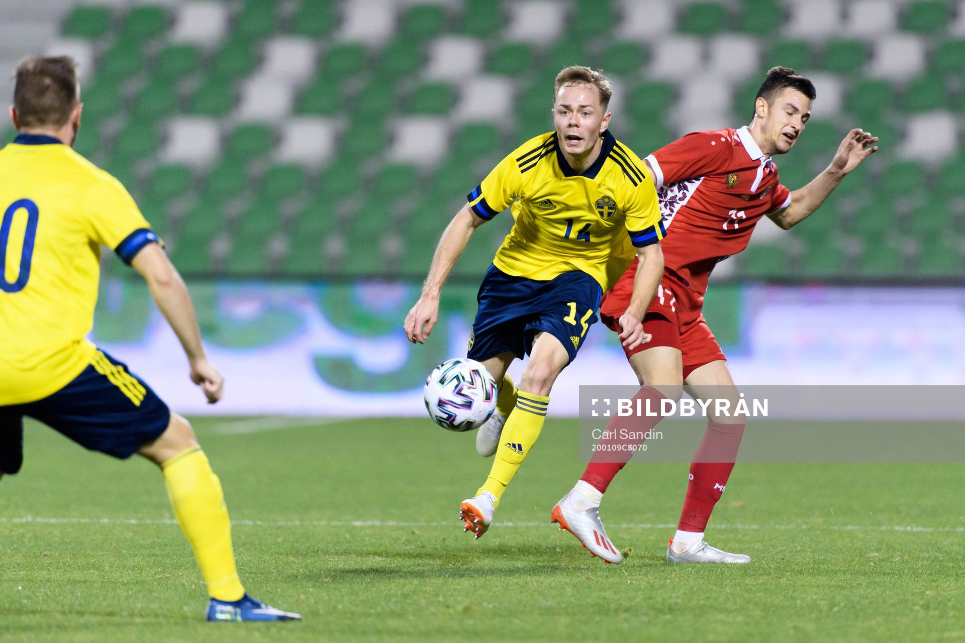 Adam Andersson of Sweden and Alexandr Boiciuc of Moldova