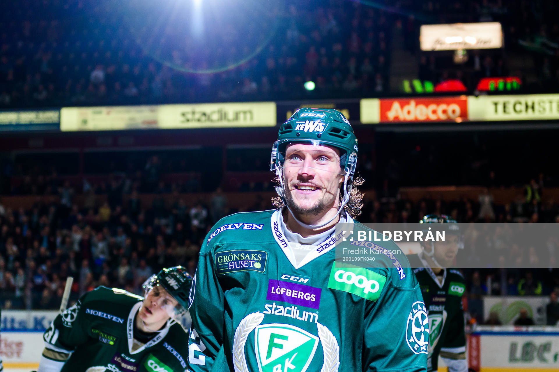 Färjestads Jesper Olofsson jublar