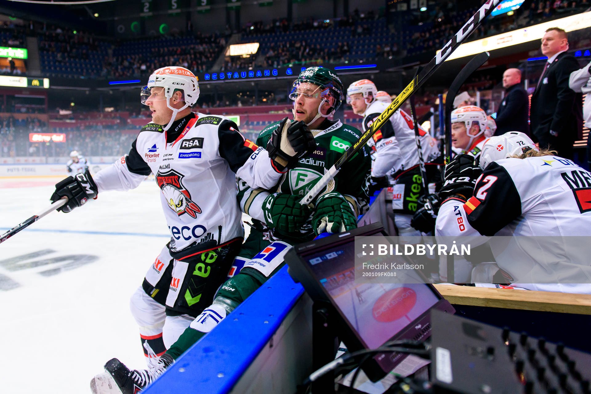 Malmö Redhawks Axel Wemmenborn och Färjestads Per Åslund