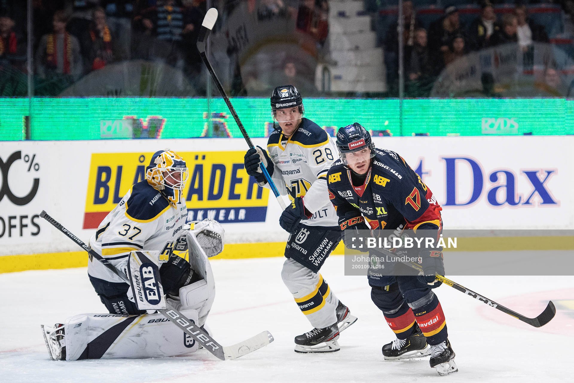 s målvakt Jonas Gunnarsson och Johannes Kinnvall