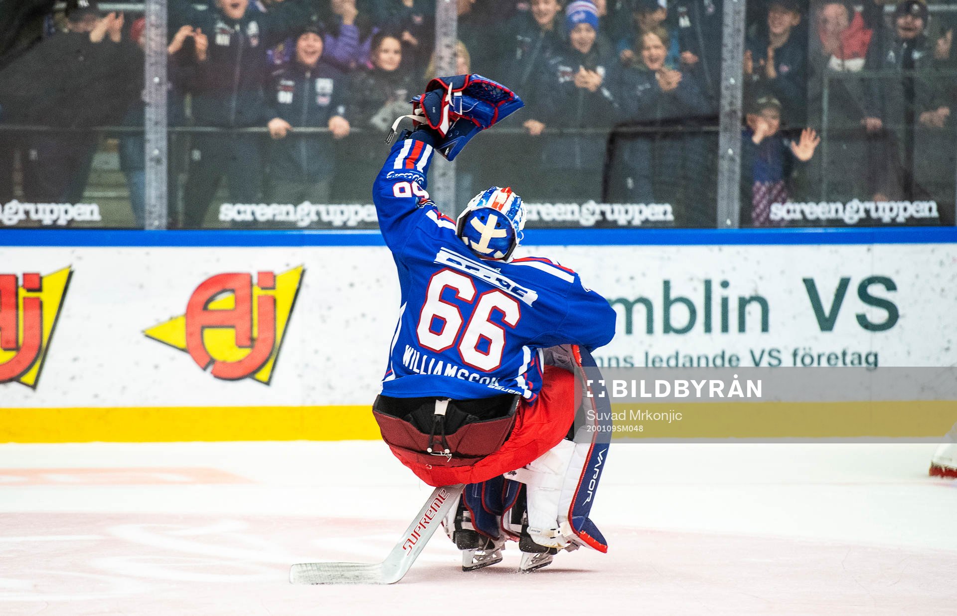 Oskarshamns målvakt Tex Williamsson jublar