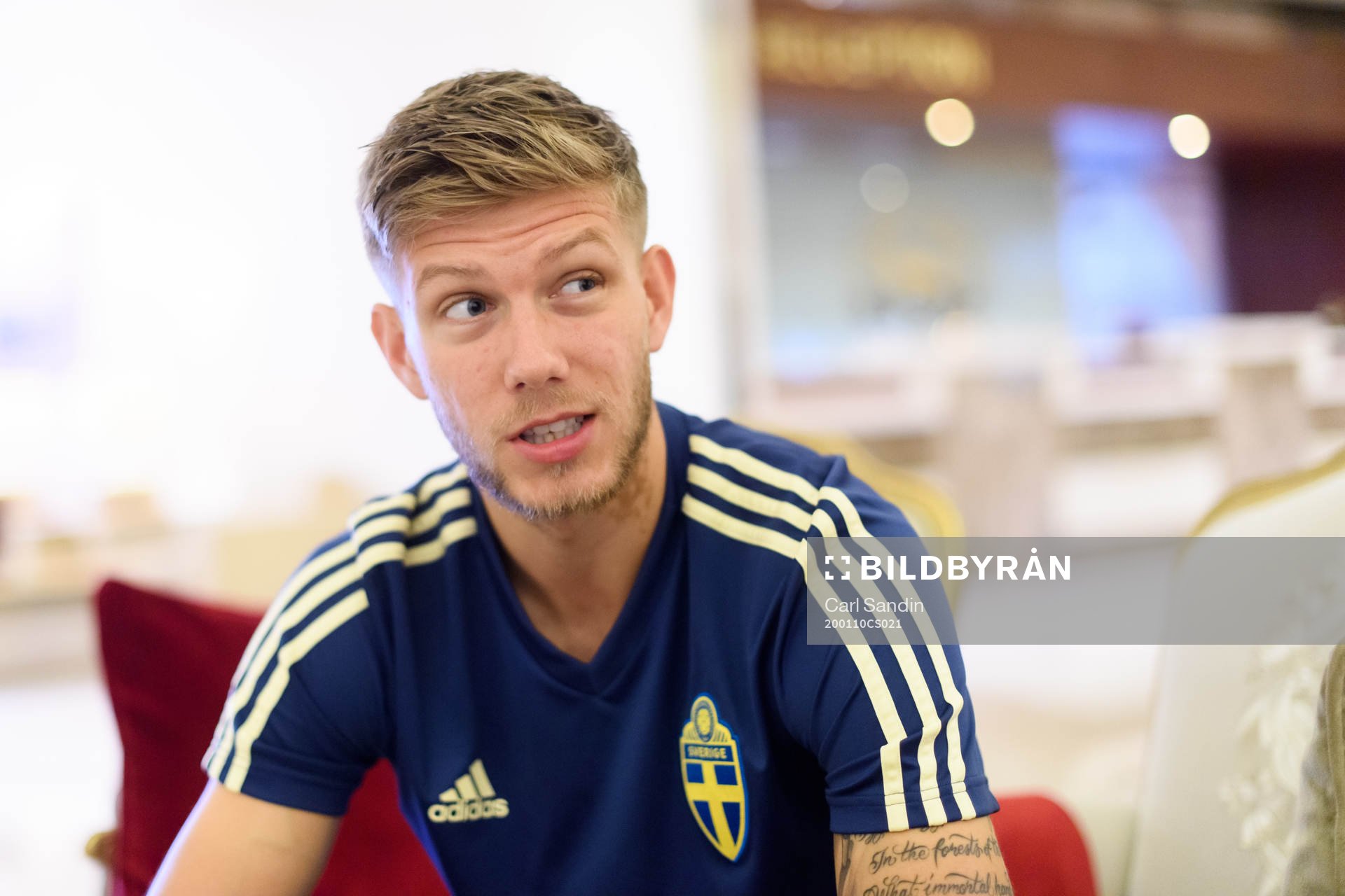 Anton Salétros is being interviewed after a press meeting with the Swedish national team on January 10, 2020 in Doha.