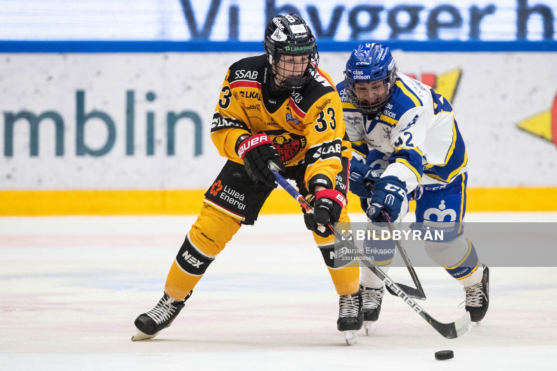 Luleås Michelle Karvinen och Leksands Betty Jouanny