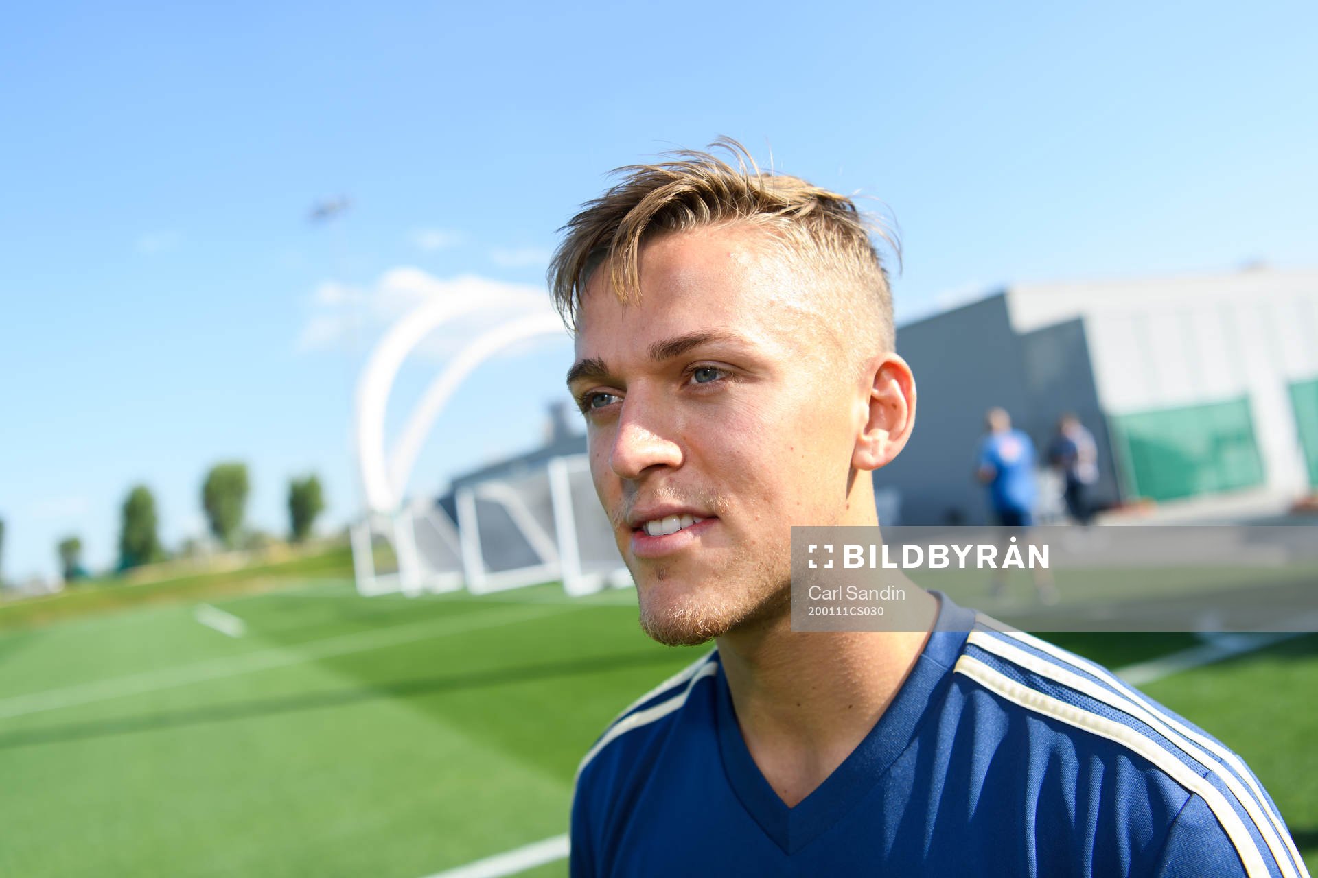 Jesper Karlsson is being interviewed