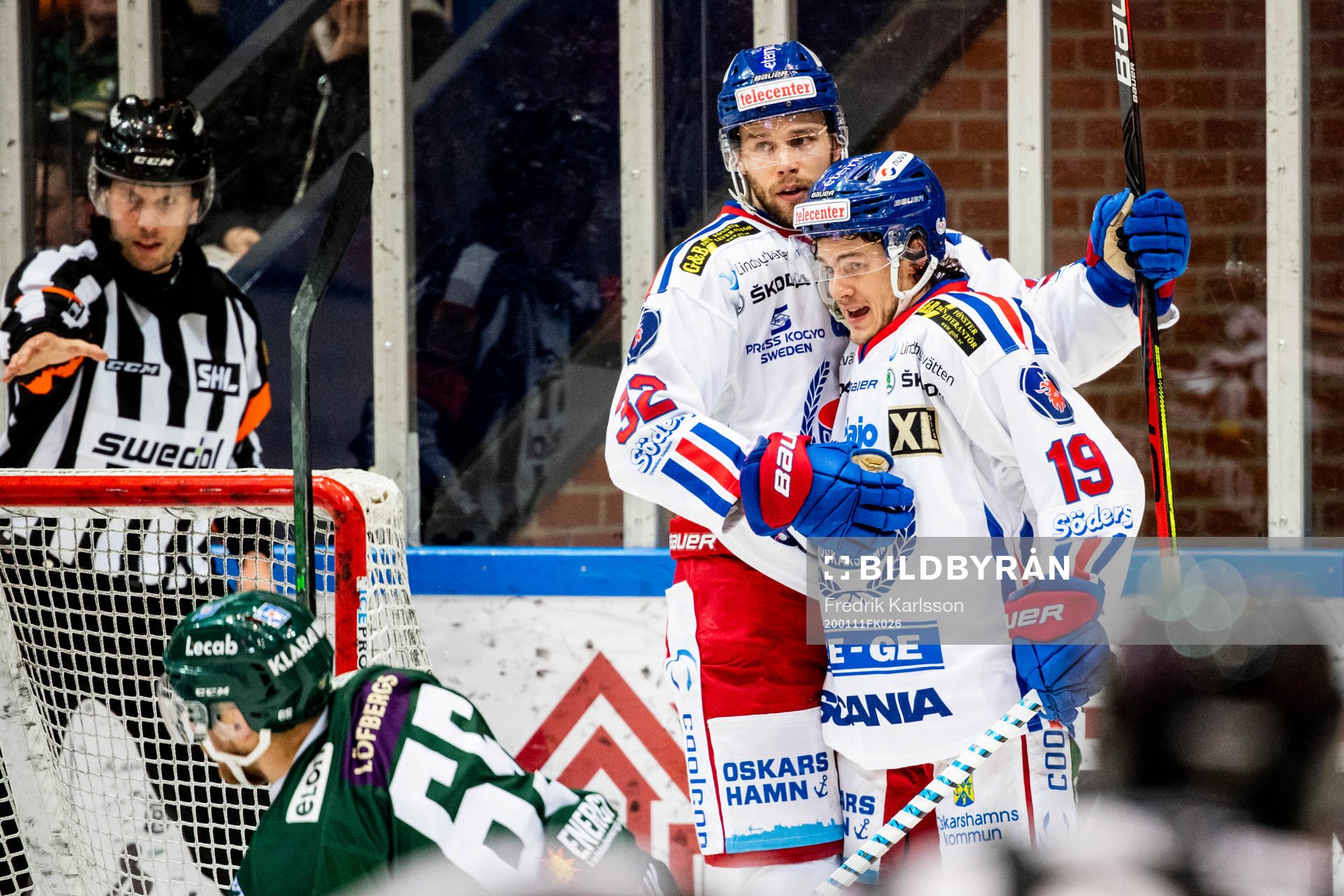 Oskarshamns Tyler Kelleher (h) jublar
