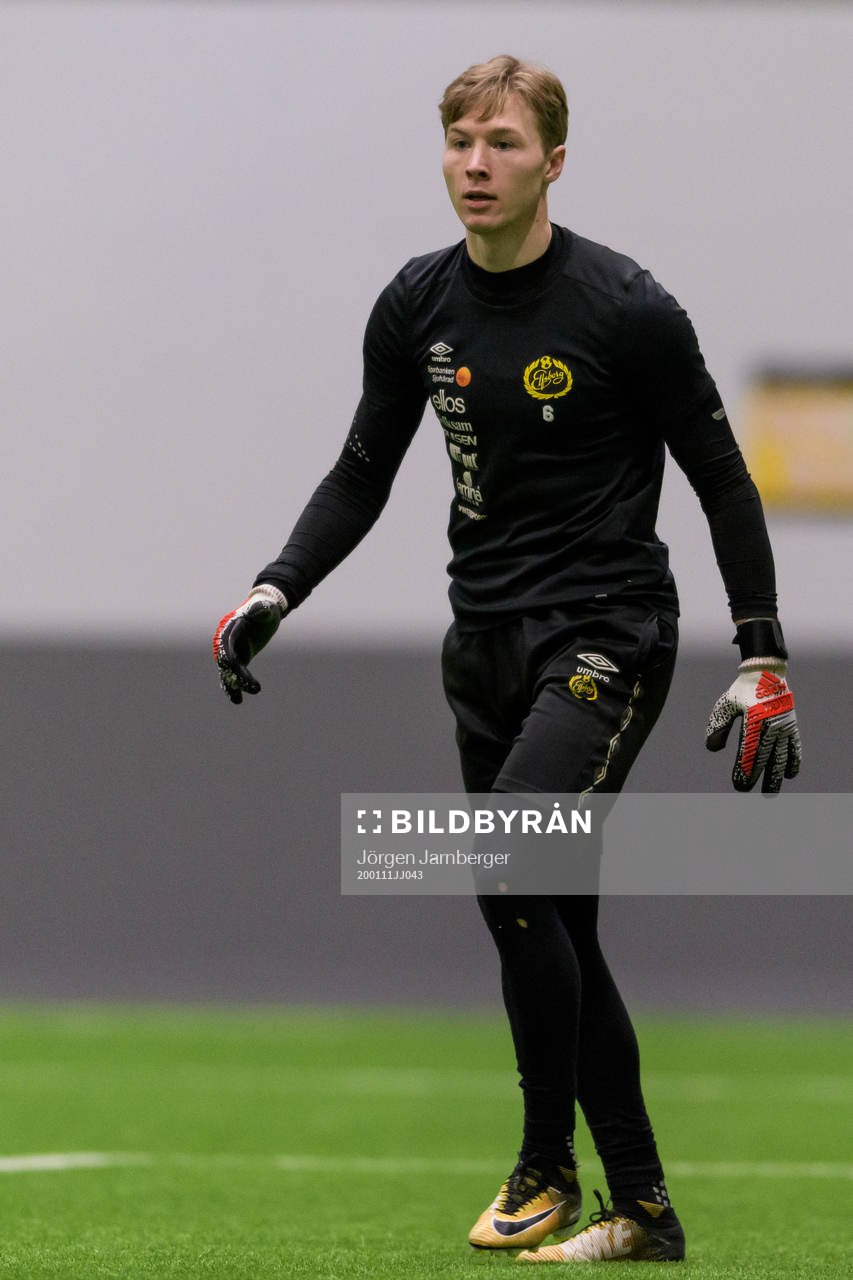 Herrlagets målvakt Mathias Dyngeland