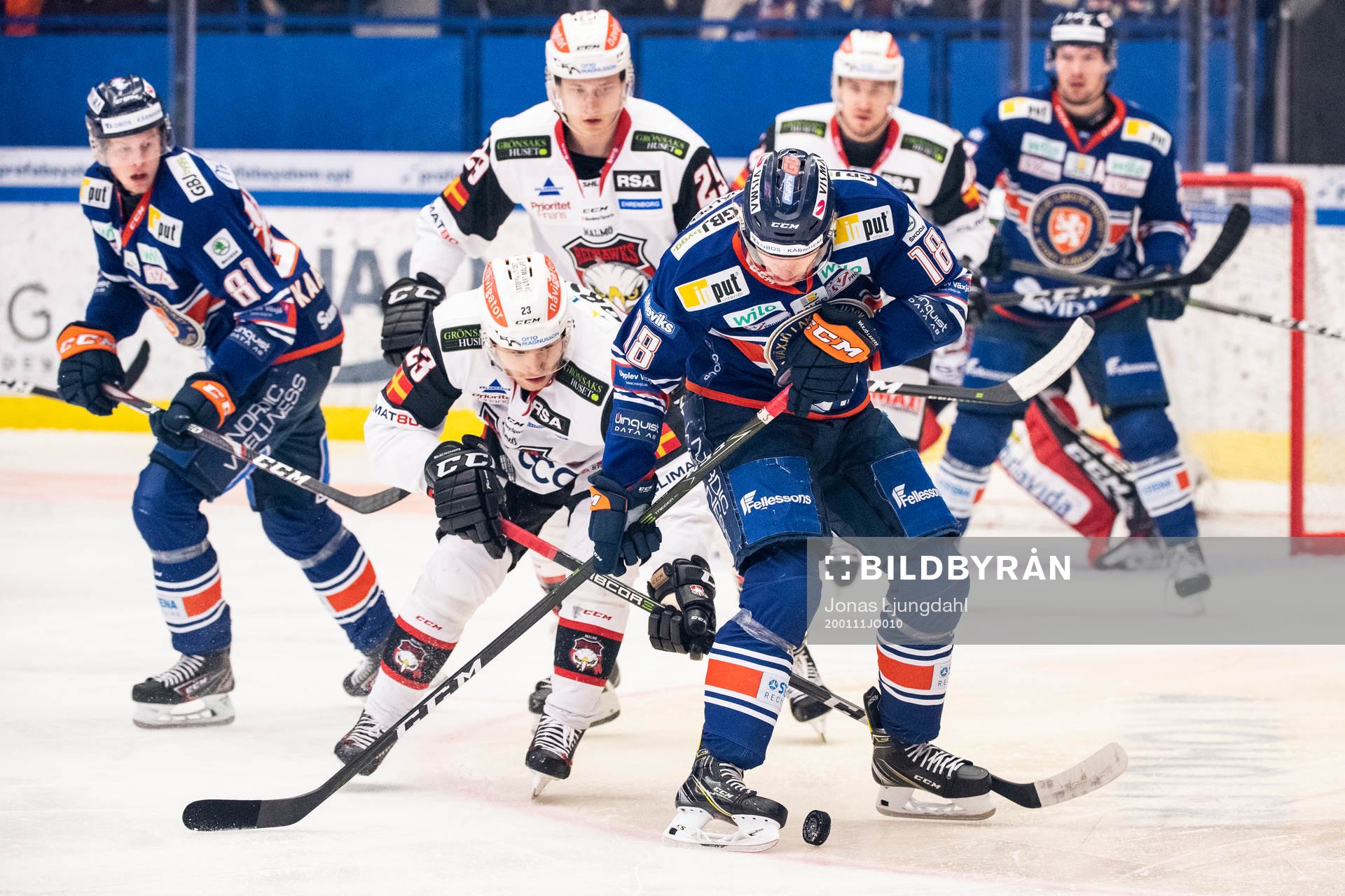 Malmö Redhawks Christoffer Forsberg och Växjös Marcus